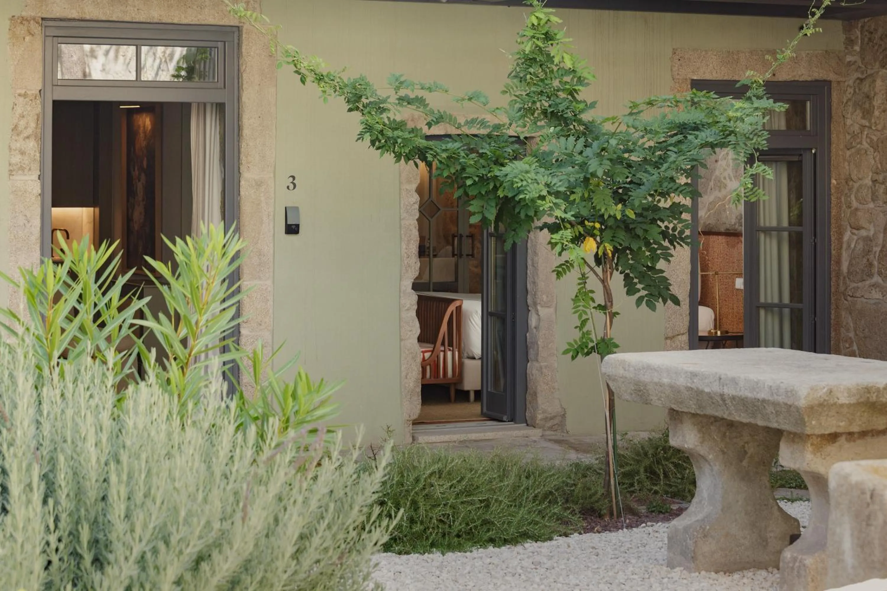 Garden view in Torel Saboaria