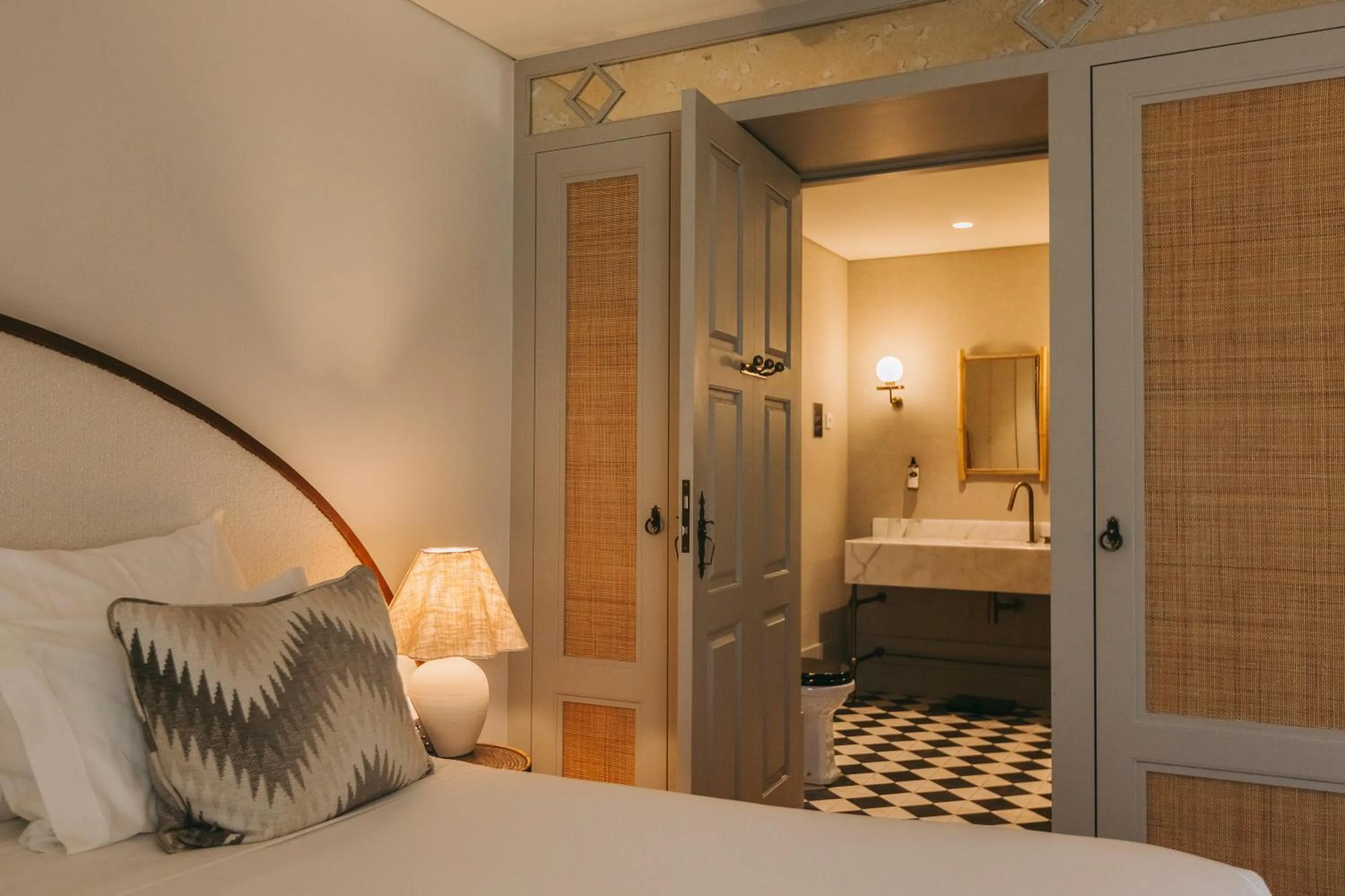 Bathroom, Bed in Torel Saboaria