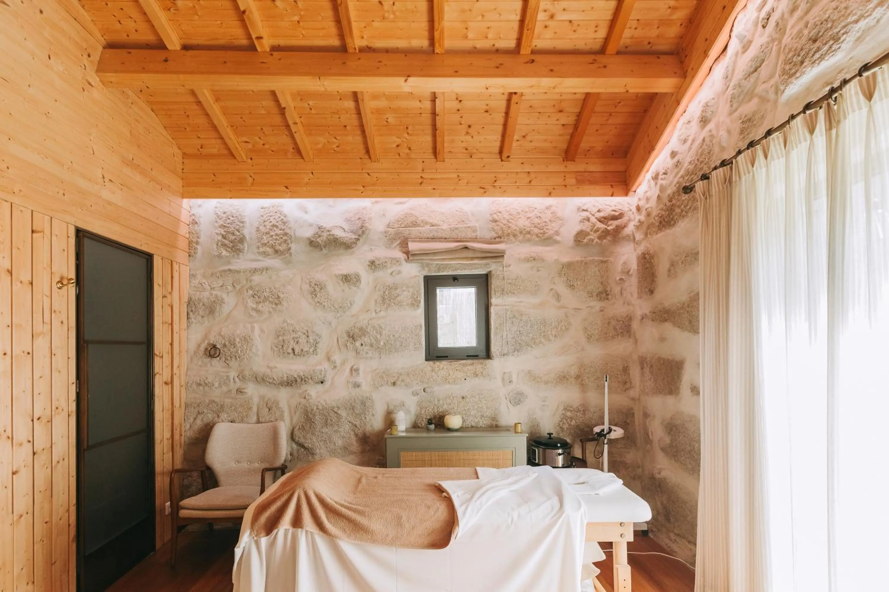 Spa and wellness centre/facilities, Bed in Torel Saboaria