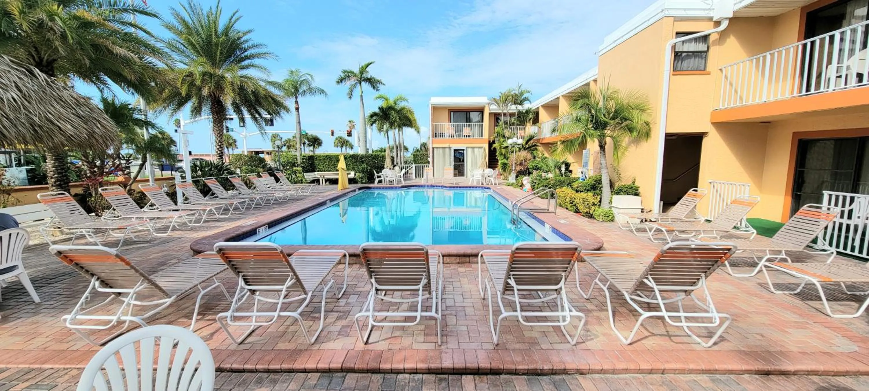 Swimming pool in Satellite Motel