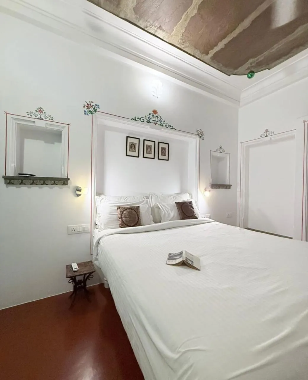 Bed in Little Garden Guest House