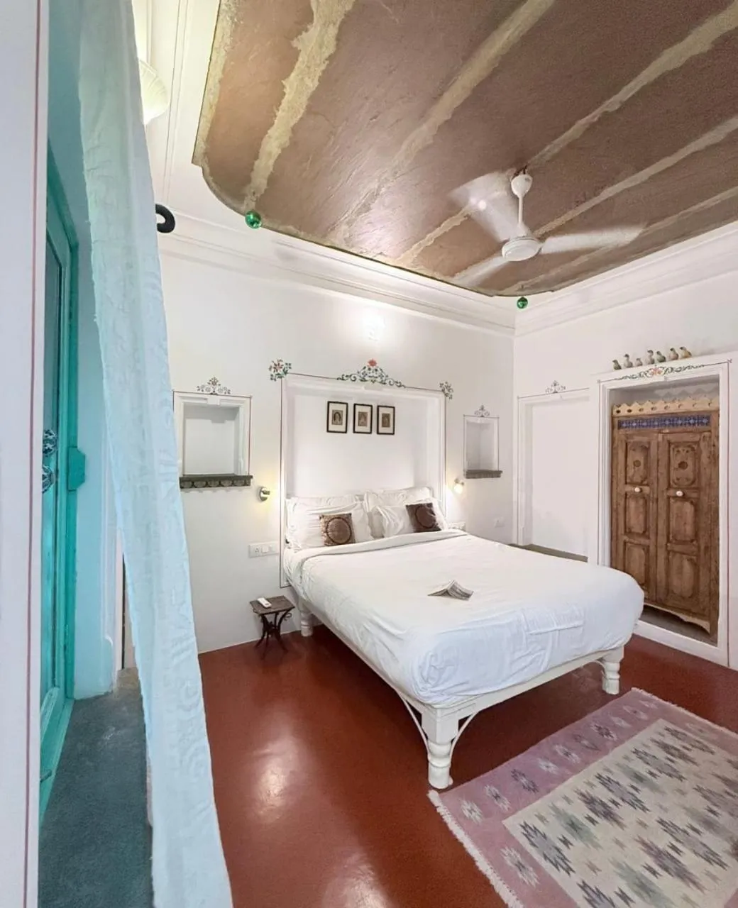 Bed in Little Garden Guest House