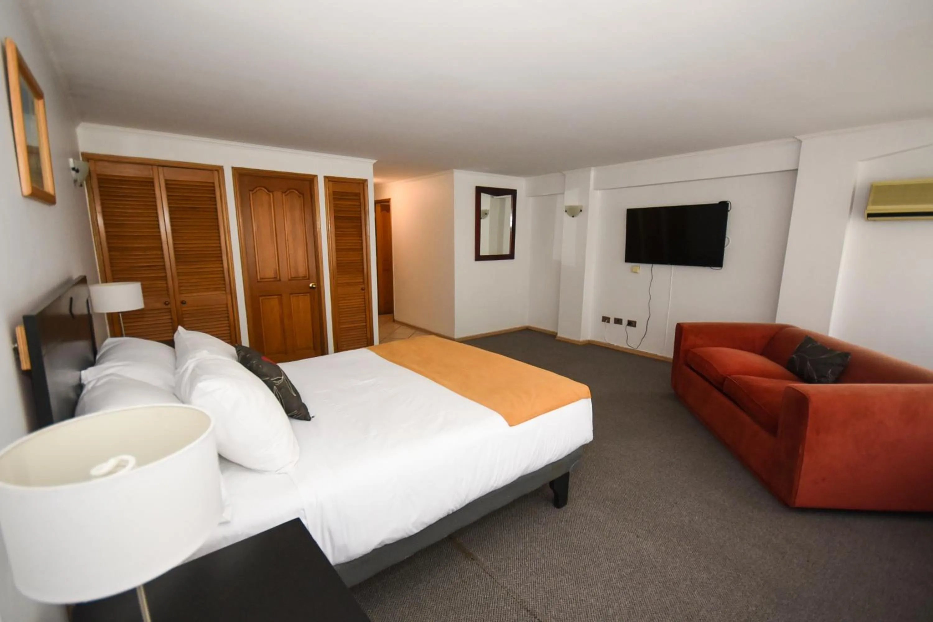 Bed in Hotel Nogales By Tempo Rent