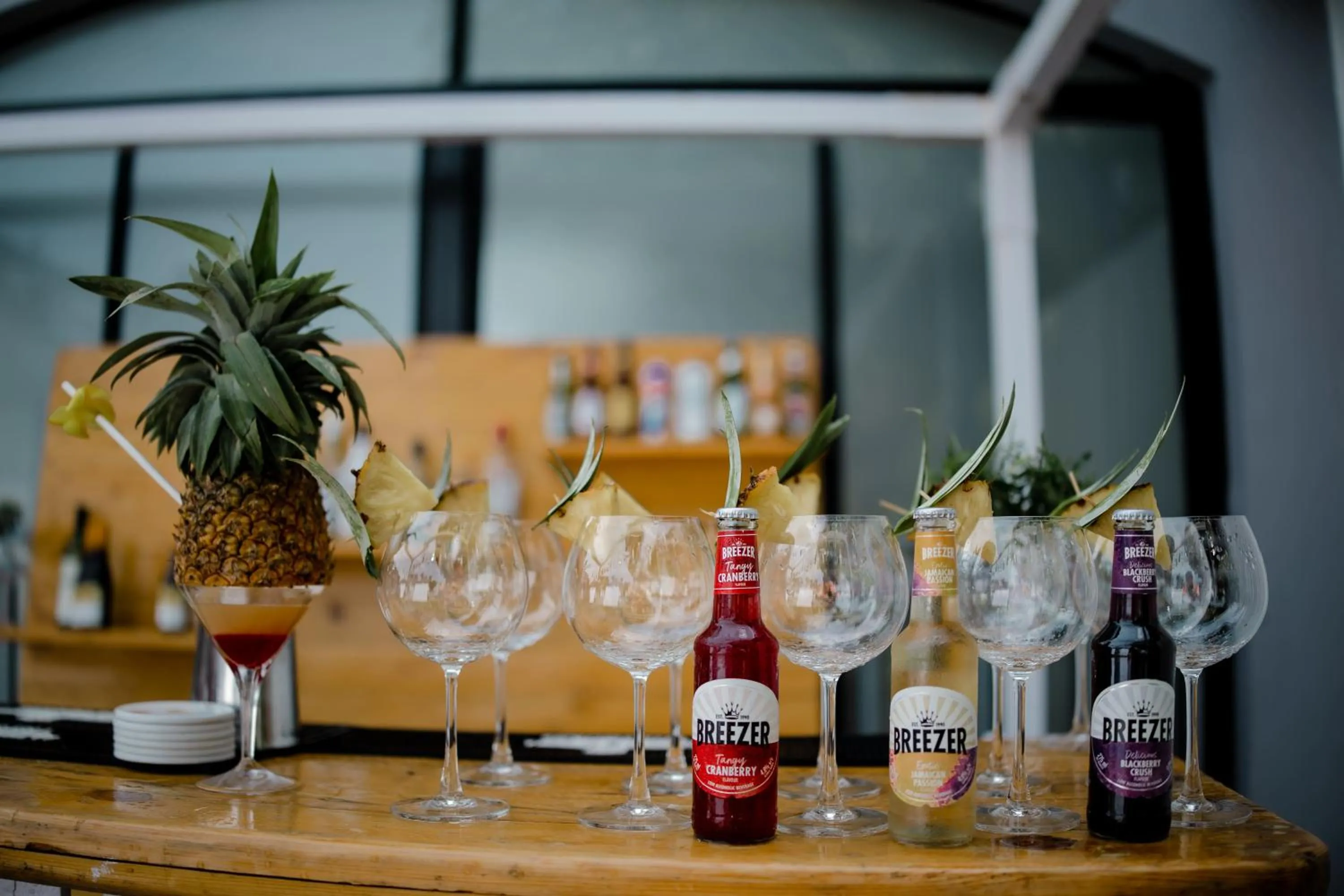 Lounge or bar in Regenta Baywatch Resort, Goa