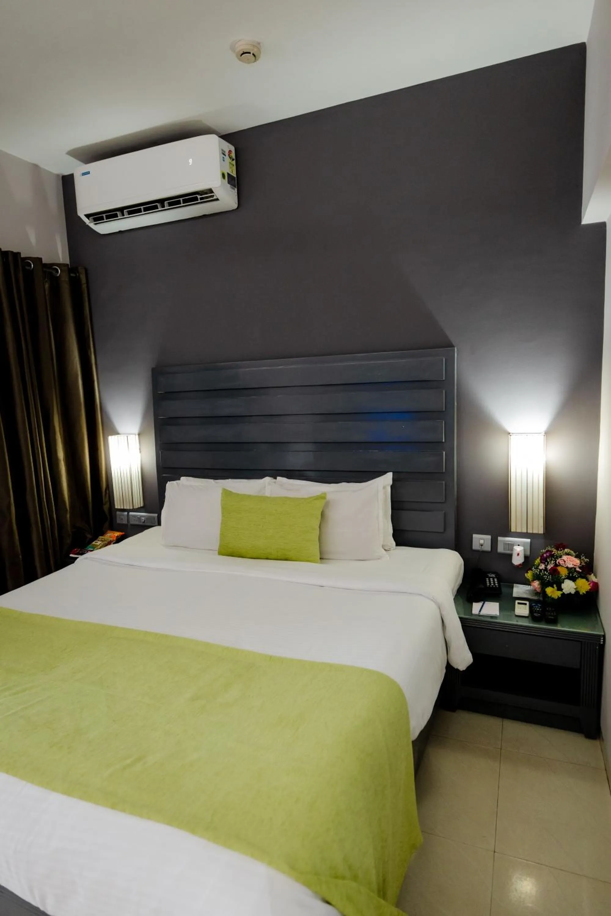 Garden, Bed in Regenta Baywatch Resort, Goa