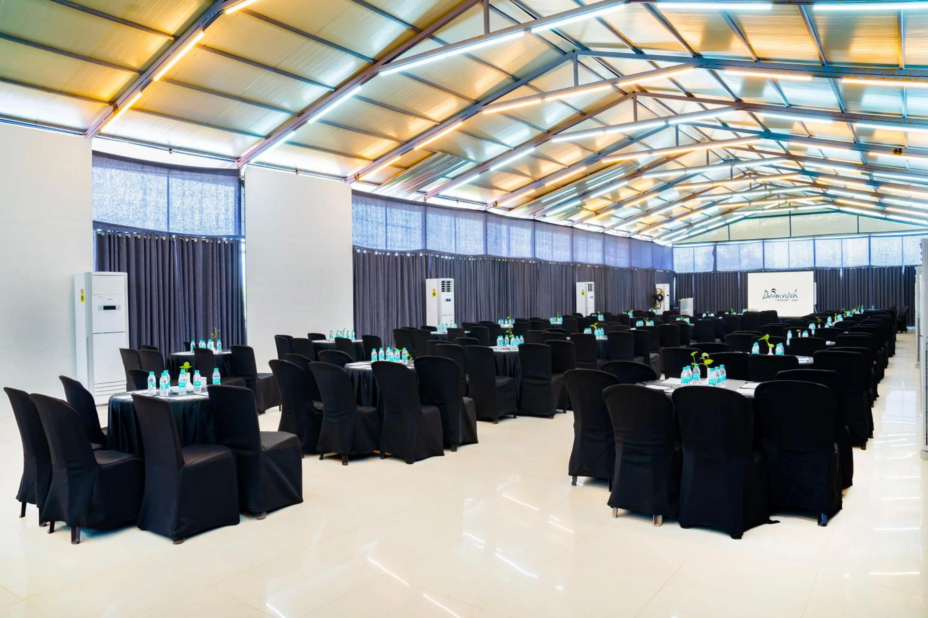 Meeting/conference room in Regenta Baywatch Resort, Goa