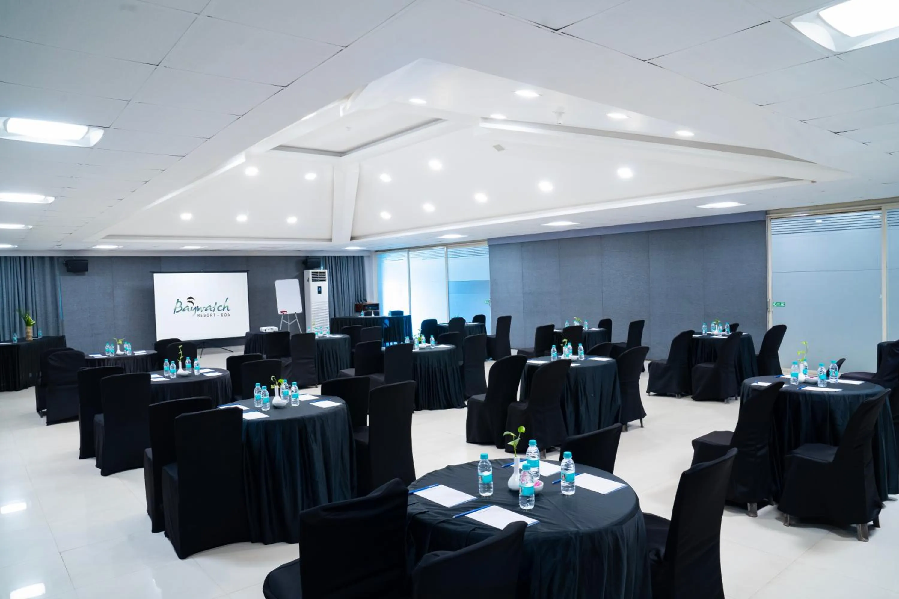 Meeting/conference room in Regenta Baywatch Resort, Goa