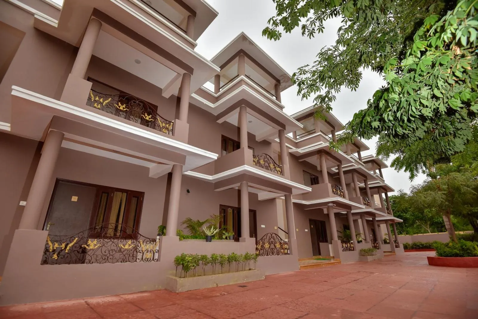 Property building in Araliayas Resort & Spa