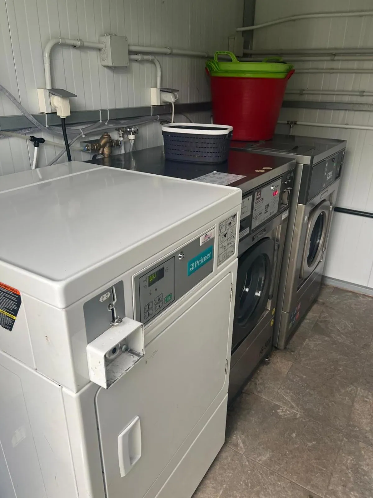 laundry in Albergue San Anton