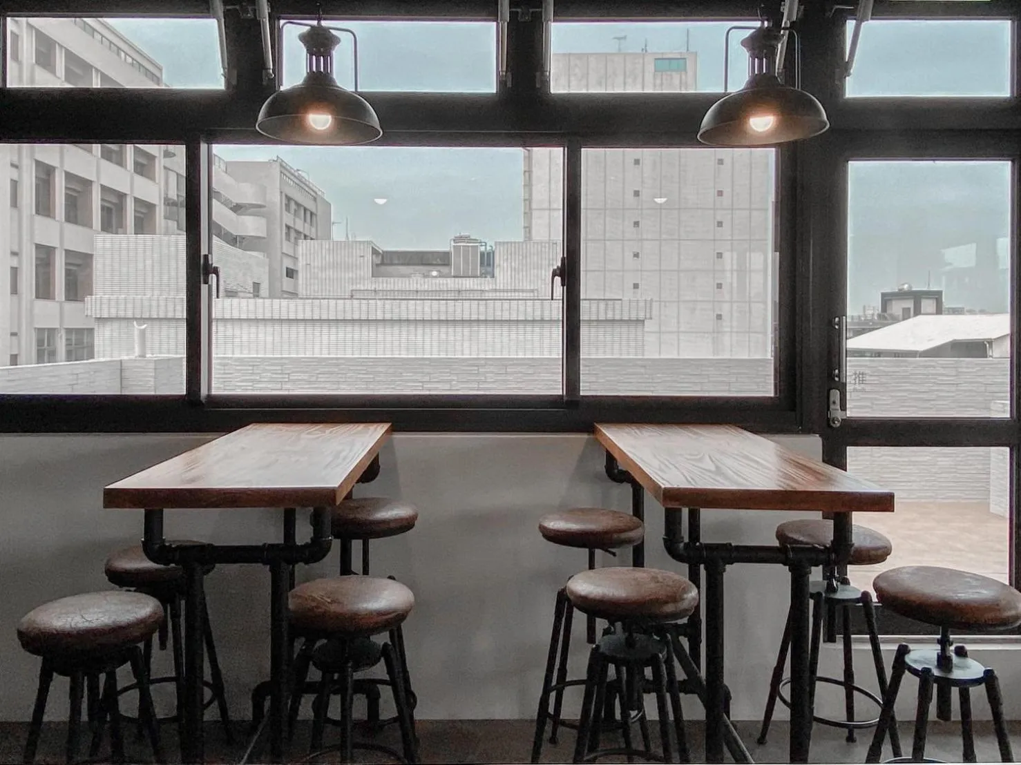 Communal kitchen in Hotel Leisure Chiayi