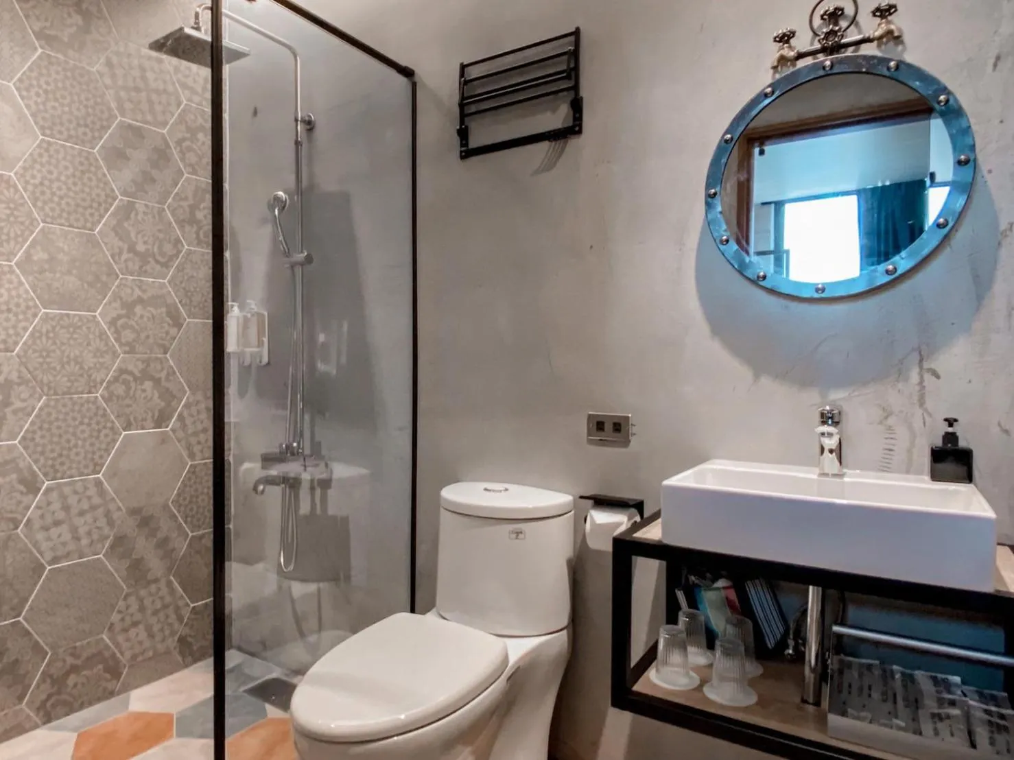 Shower in Hotel Leisure Chiayi