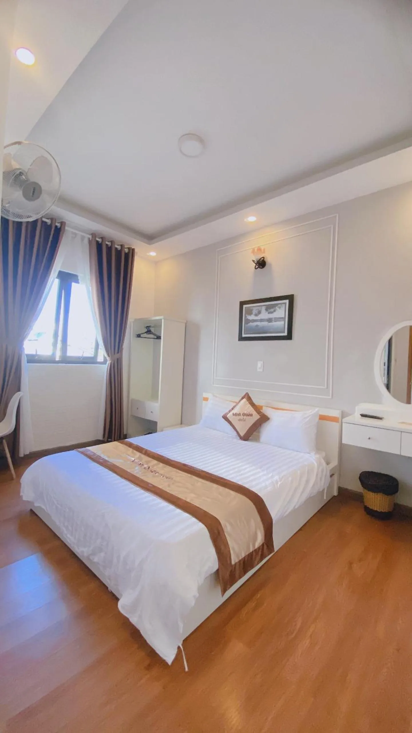 Photo of the whole room, Bed in Minh Quan Hotel