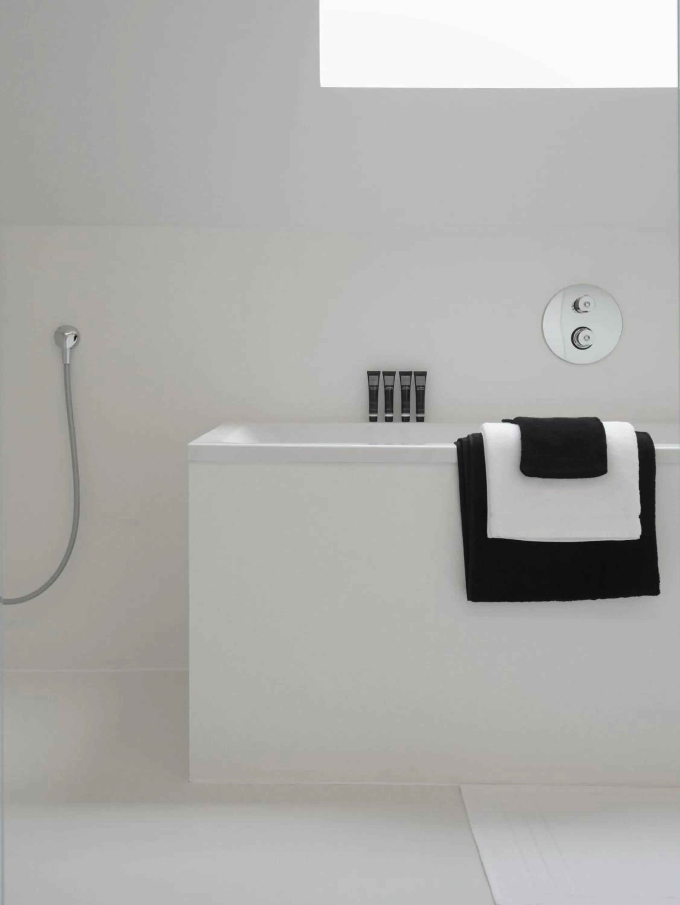 Bathroom in Maison Nationale City Flats & Suites