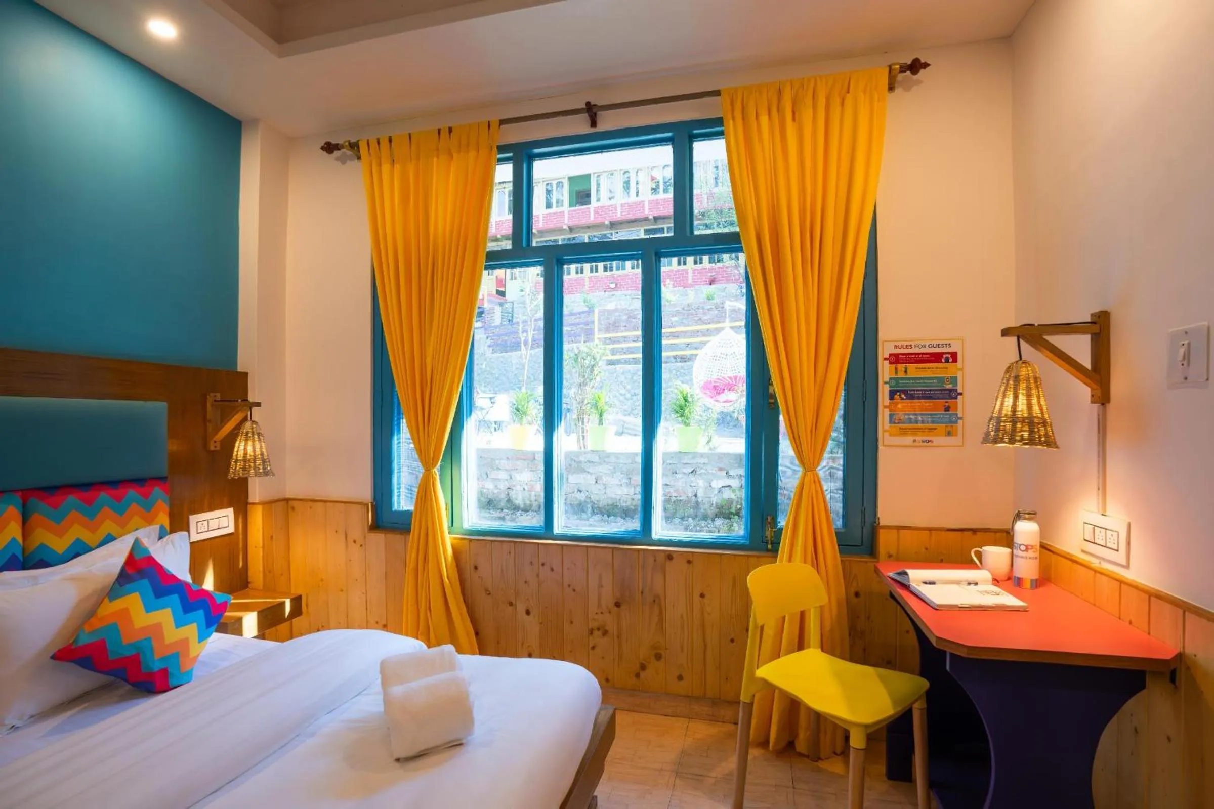 Bed in goSTOPS Kasol