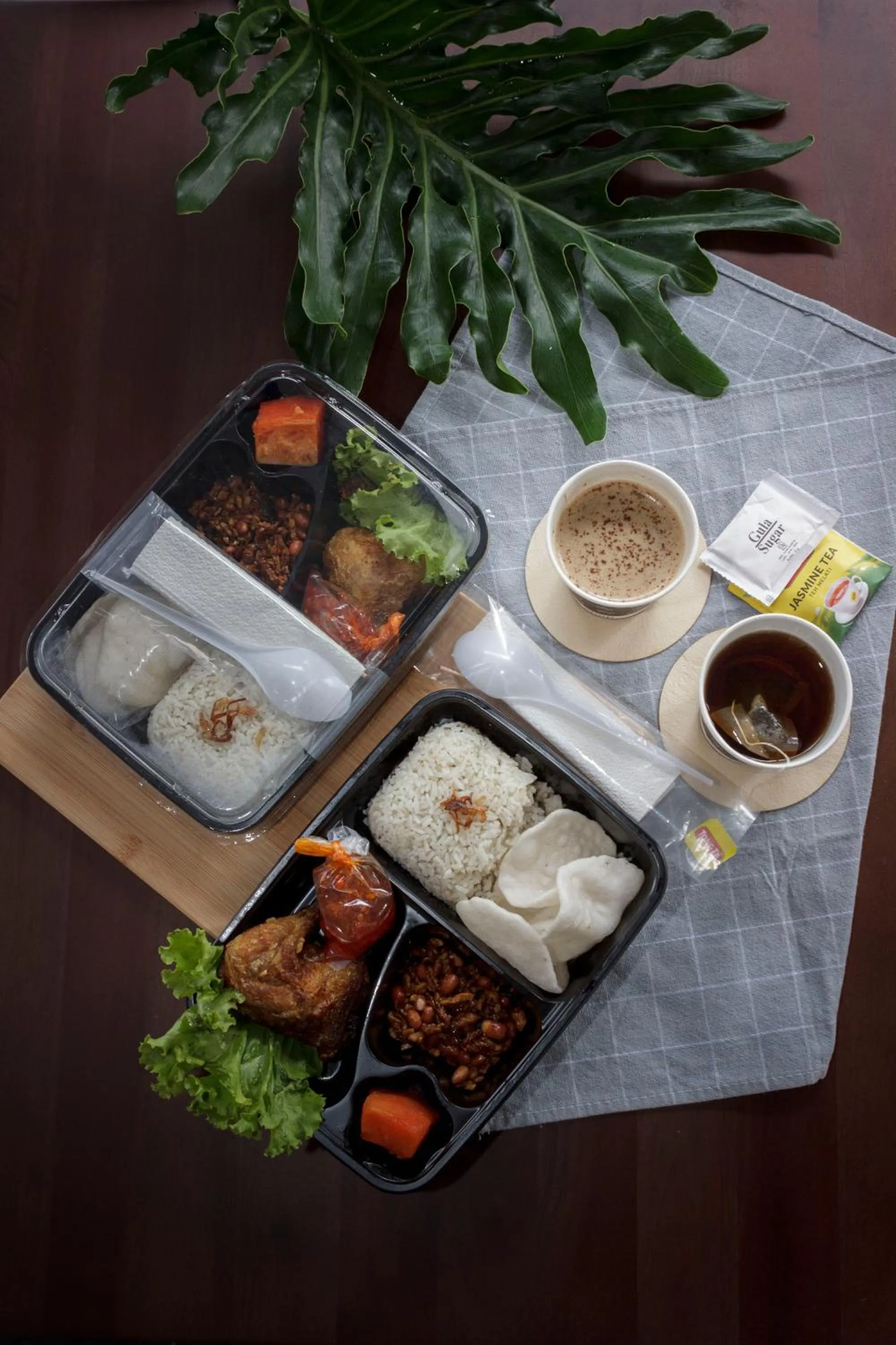 Food and drinks in Wisma Amandari