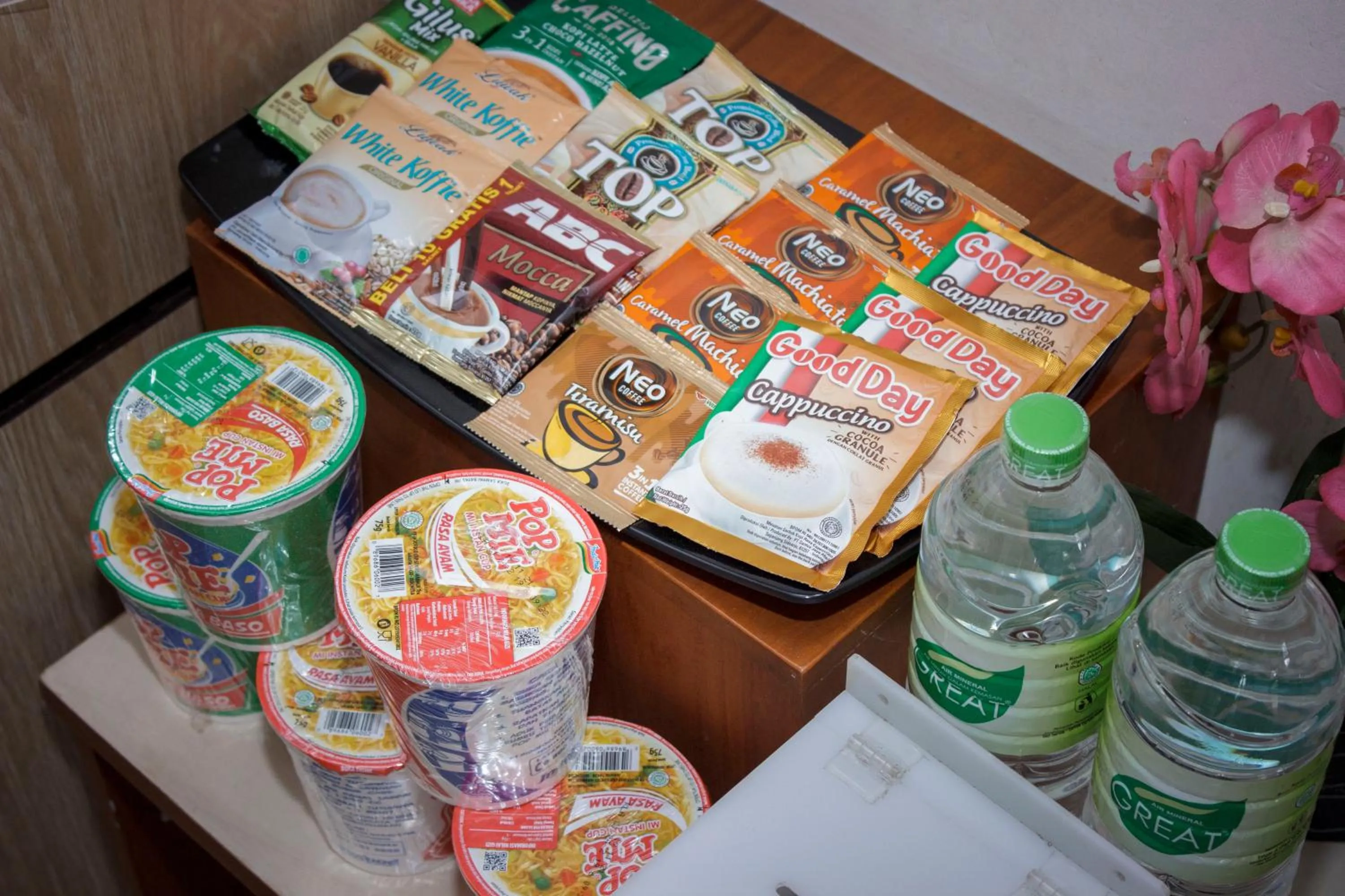 Food and drinks in Wisma Amandari