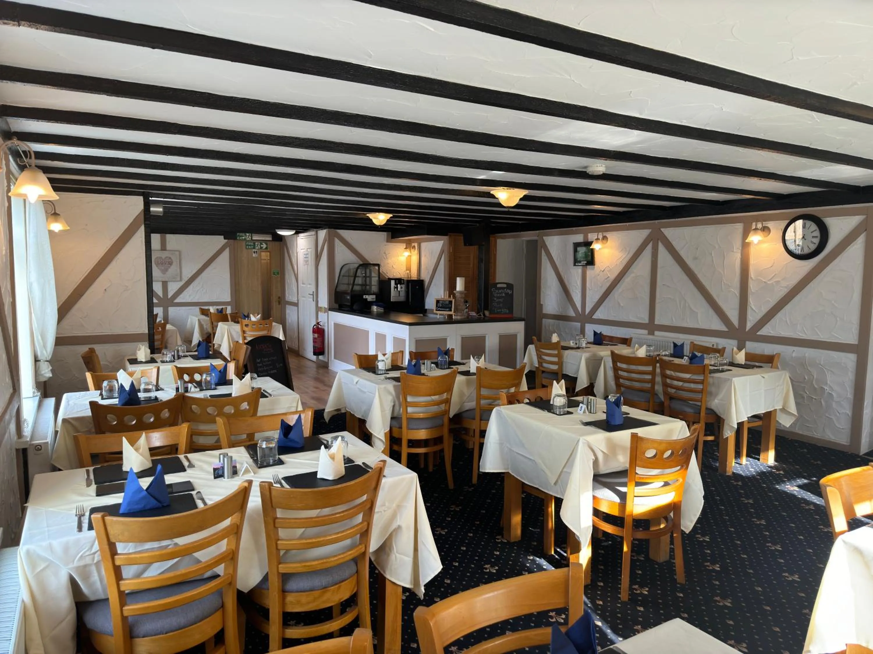 Restaurant/places to eat in The Carpenters Arms Rooms in Broadway, Laugharne