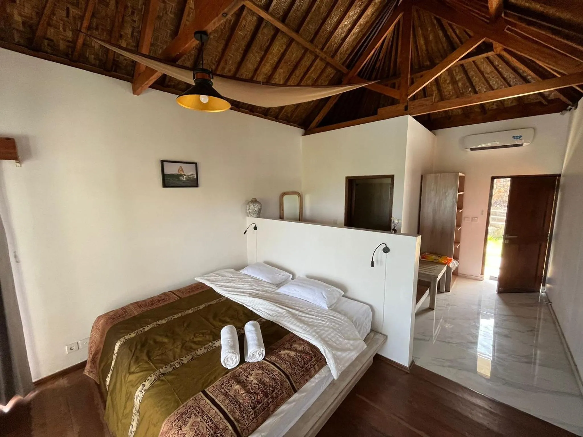 Bedroom, Bed in The Endless Summer Resort