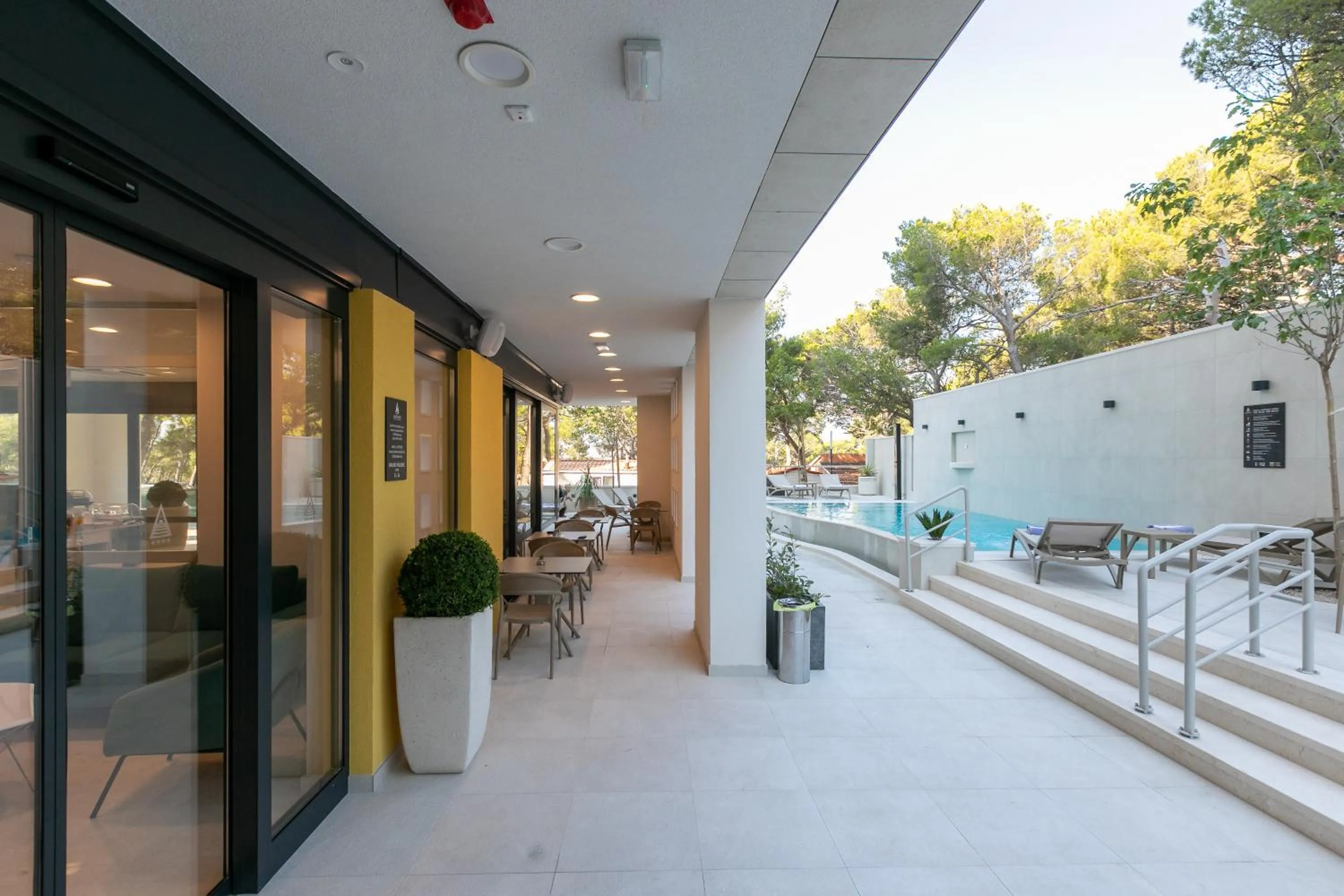 Property building in Hotel Antonio