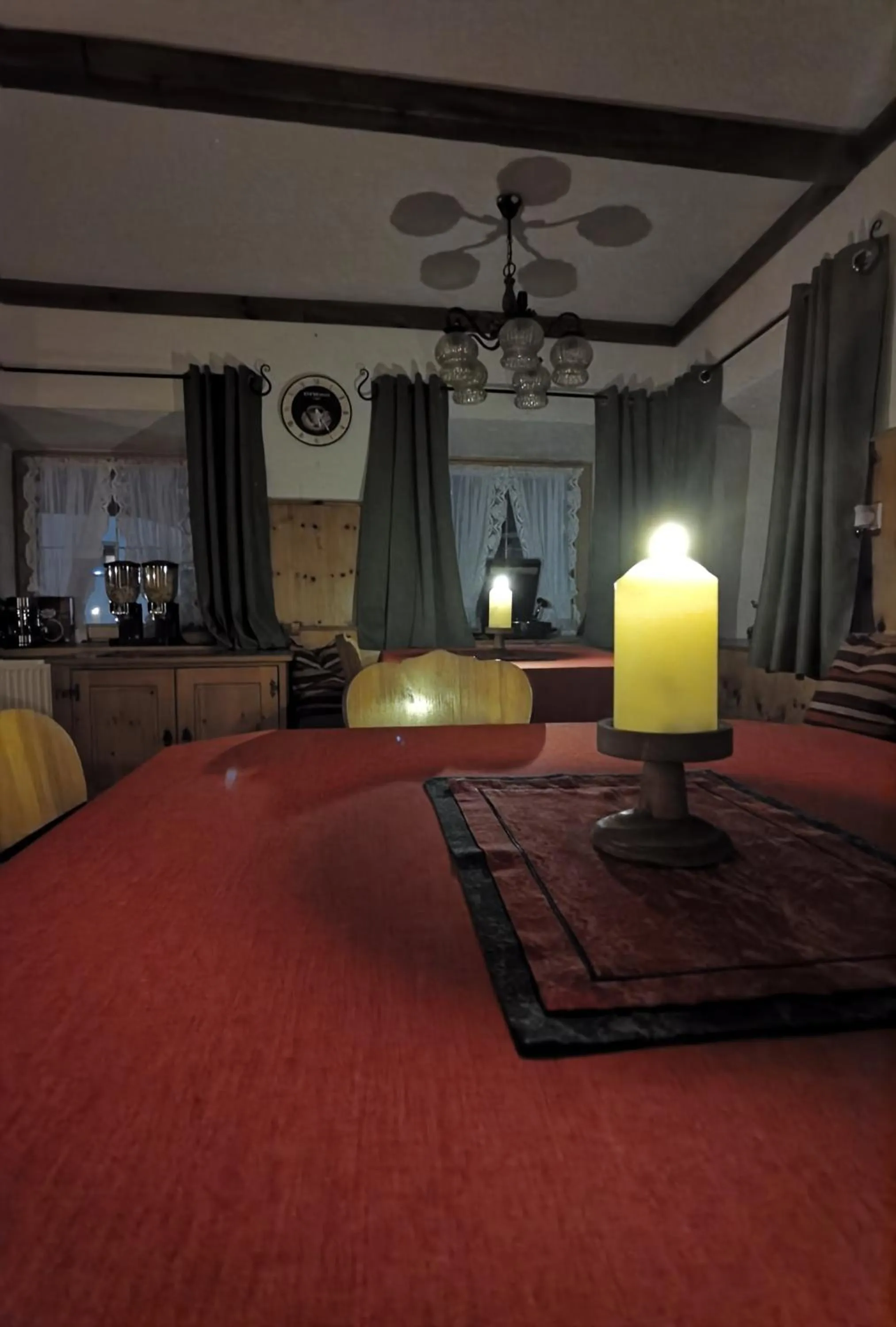 Restaurant/places to eat, Bed in Haus Fiegl