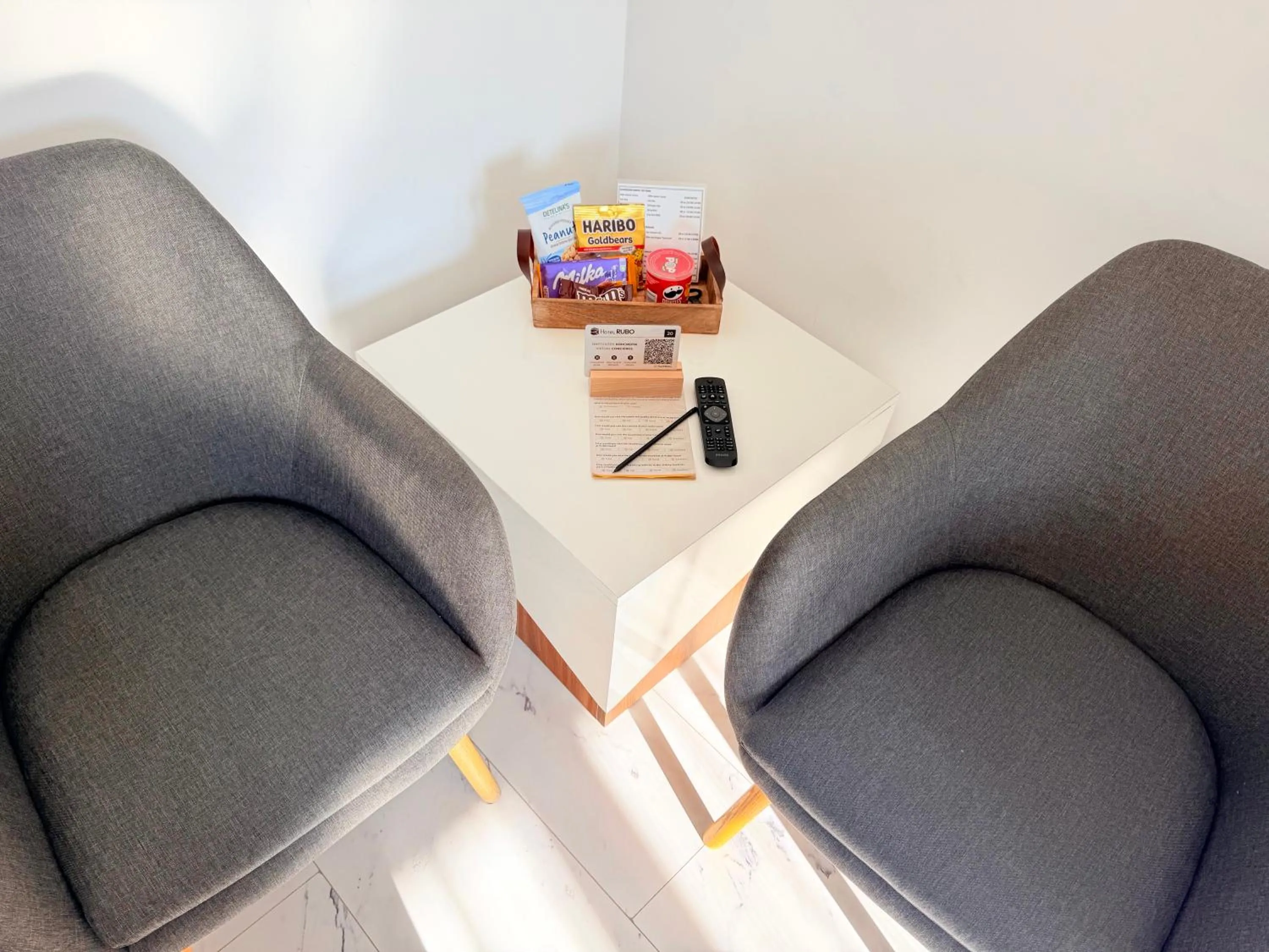 minibar in RUBO Hotel