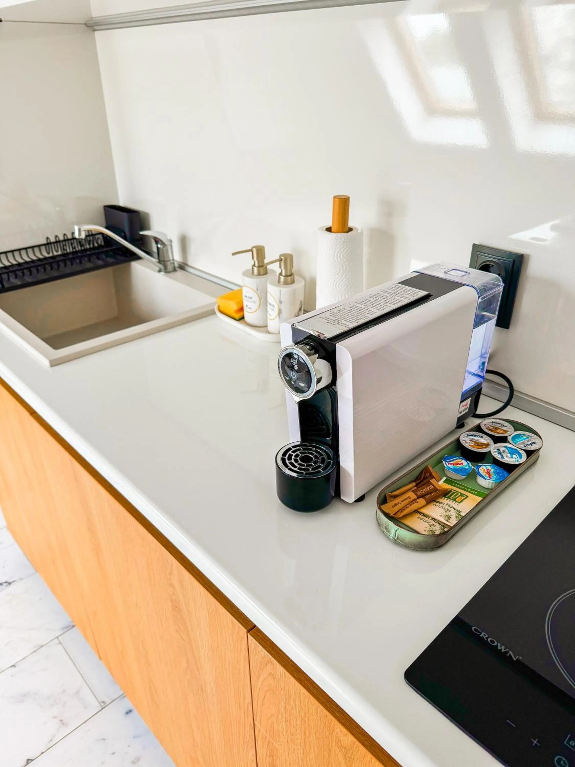 Coffee/tea facilities in RUBO Hotel