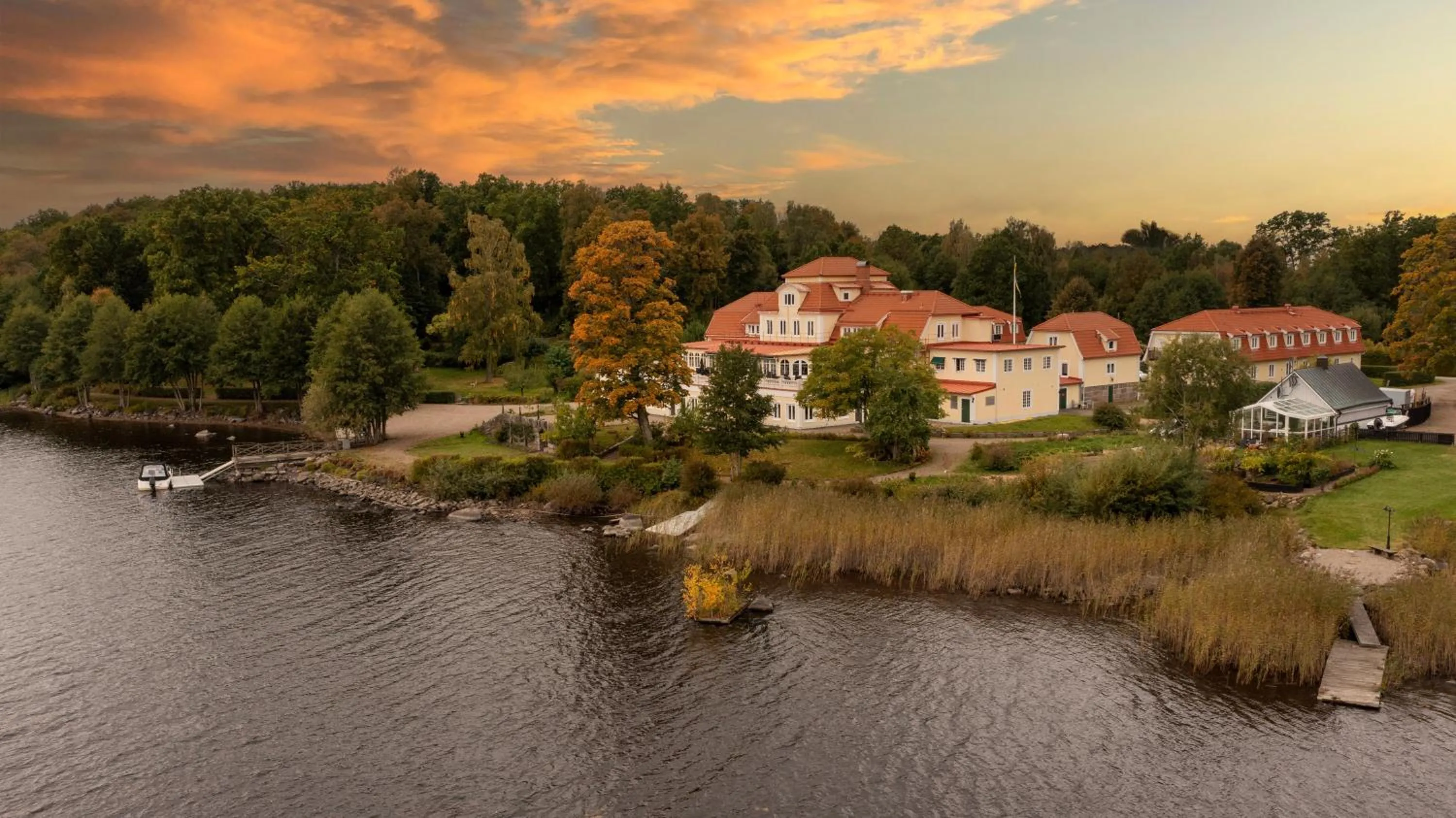 Property building in Möckelsnäs Herrgård