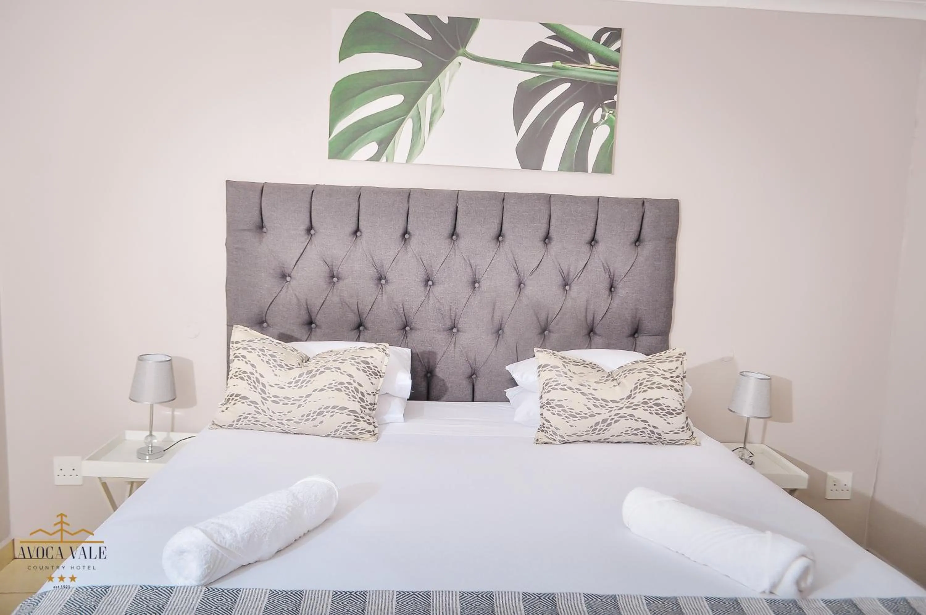 Bed in Avoca Vale Country Hotel