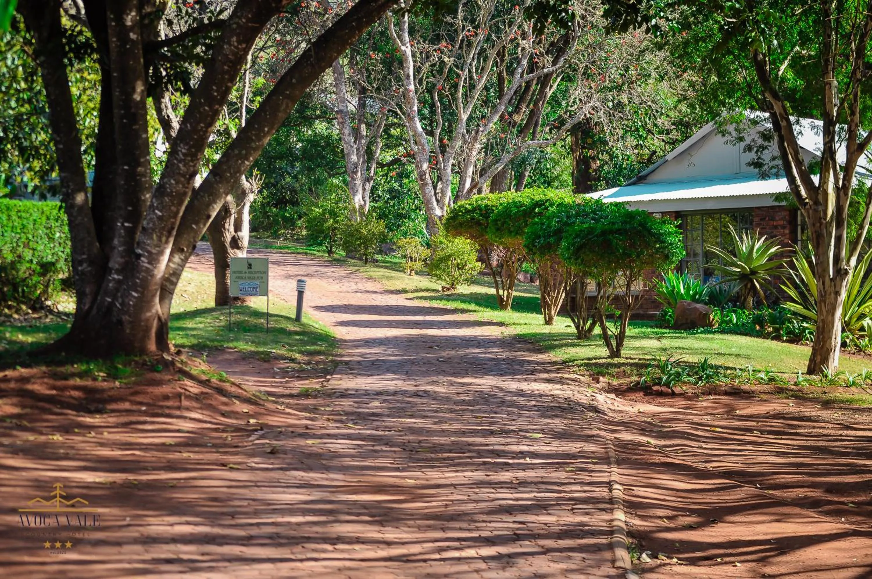 Facade/entrance in Avoca Vale Country Hotel