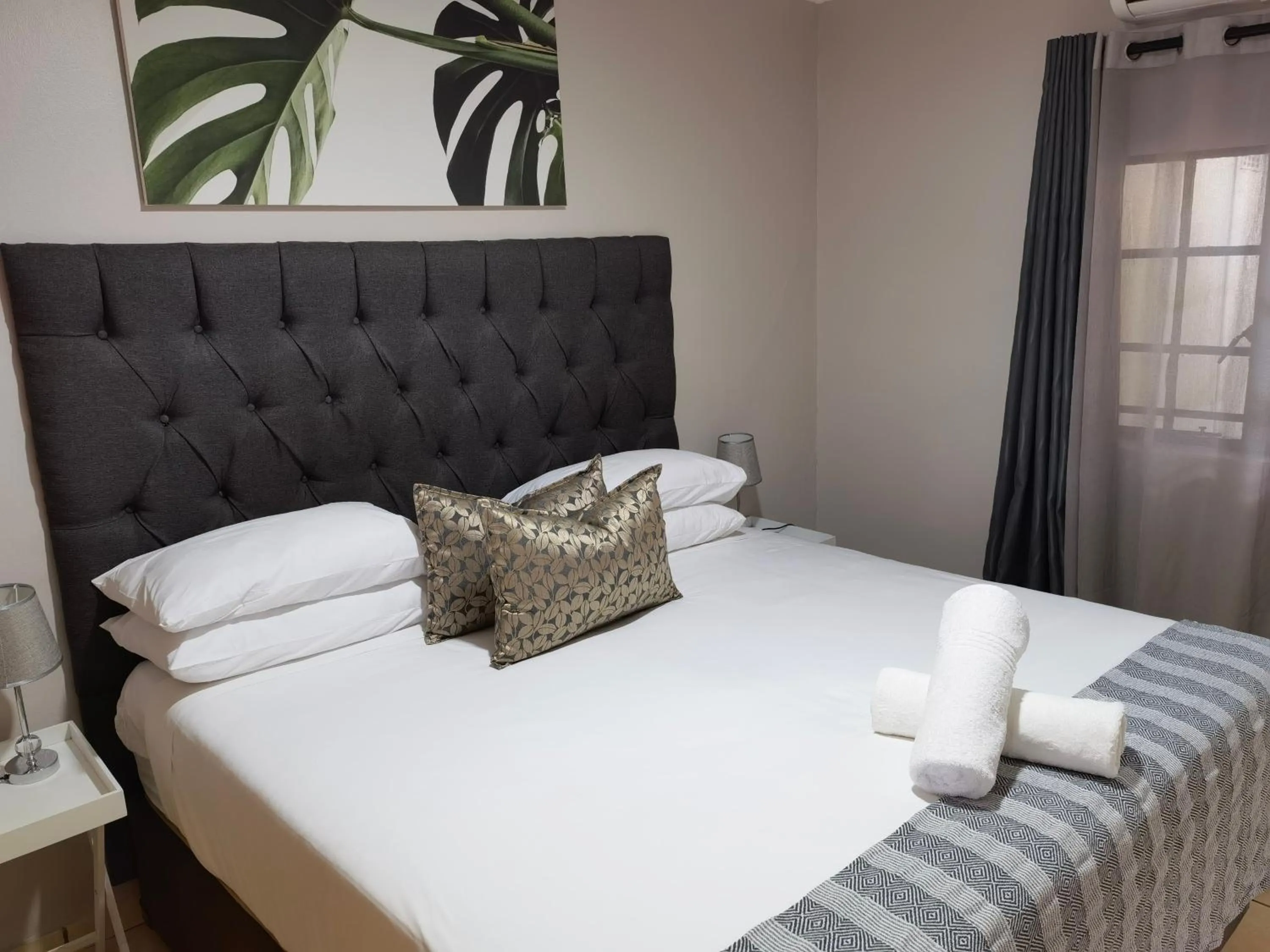 Bedroom, Bed in Avoca Vale Country Hotel