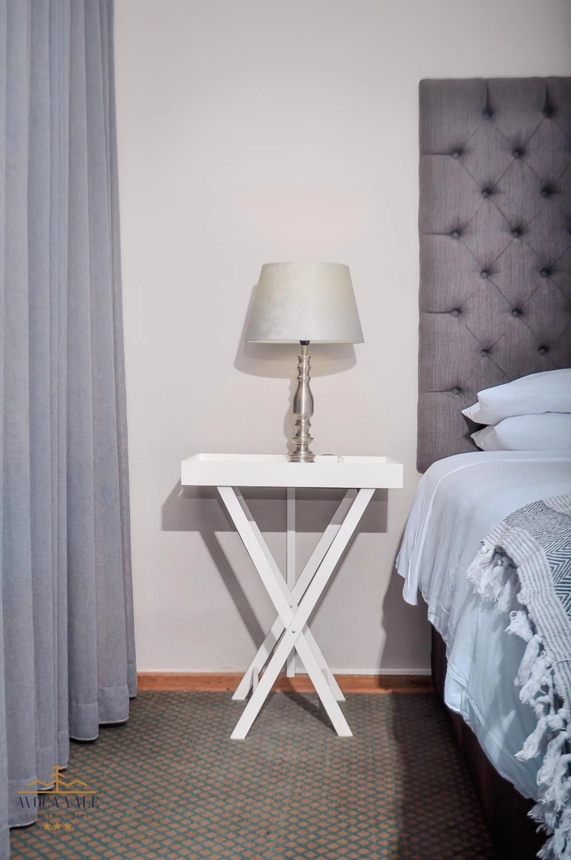 Bed in Avoca Vale Country Hotel