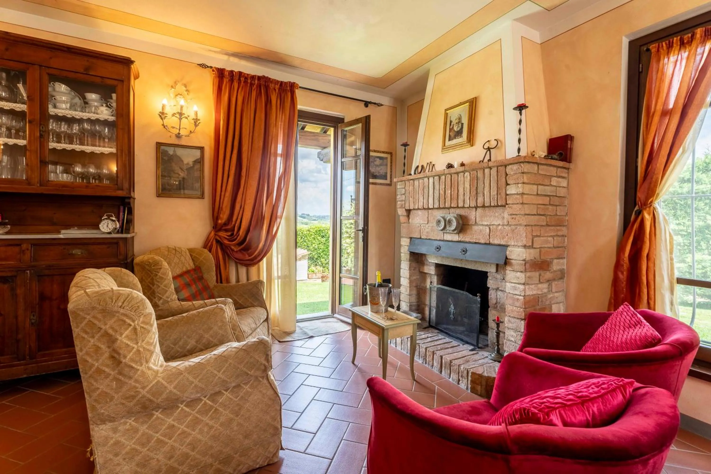 fireplace in Villa Antica Sosta Renai