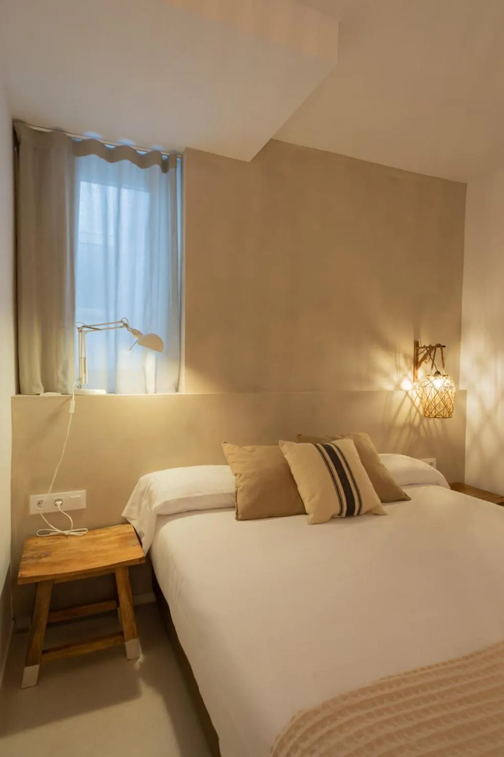 Bed in Hostal Es Niu de Tamariu