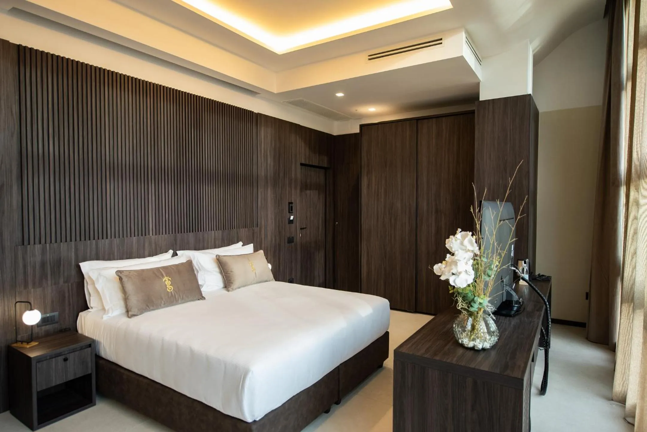 Photo of the whole room, Bed in Gold Tower Lifestyle Hotel
