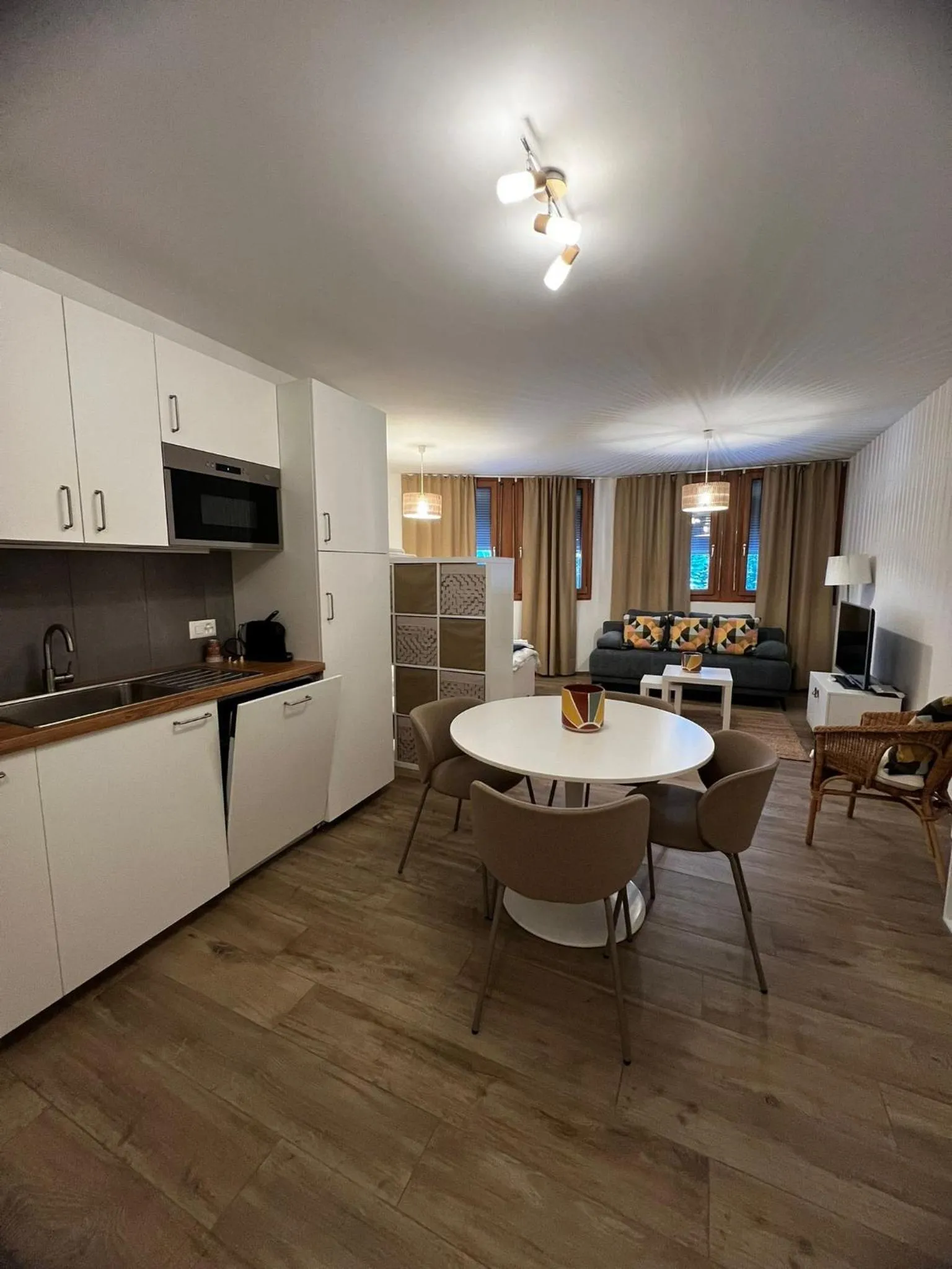 Kitchen or kitchenette in Hôtel de charme la Poste