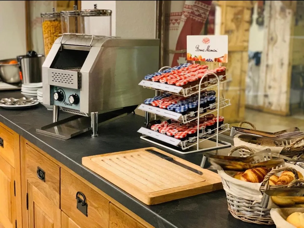 Breakfast in Hôtel de charme la Poste