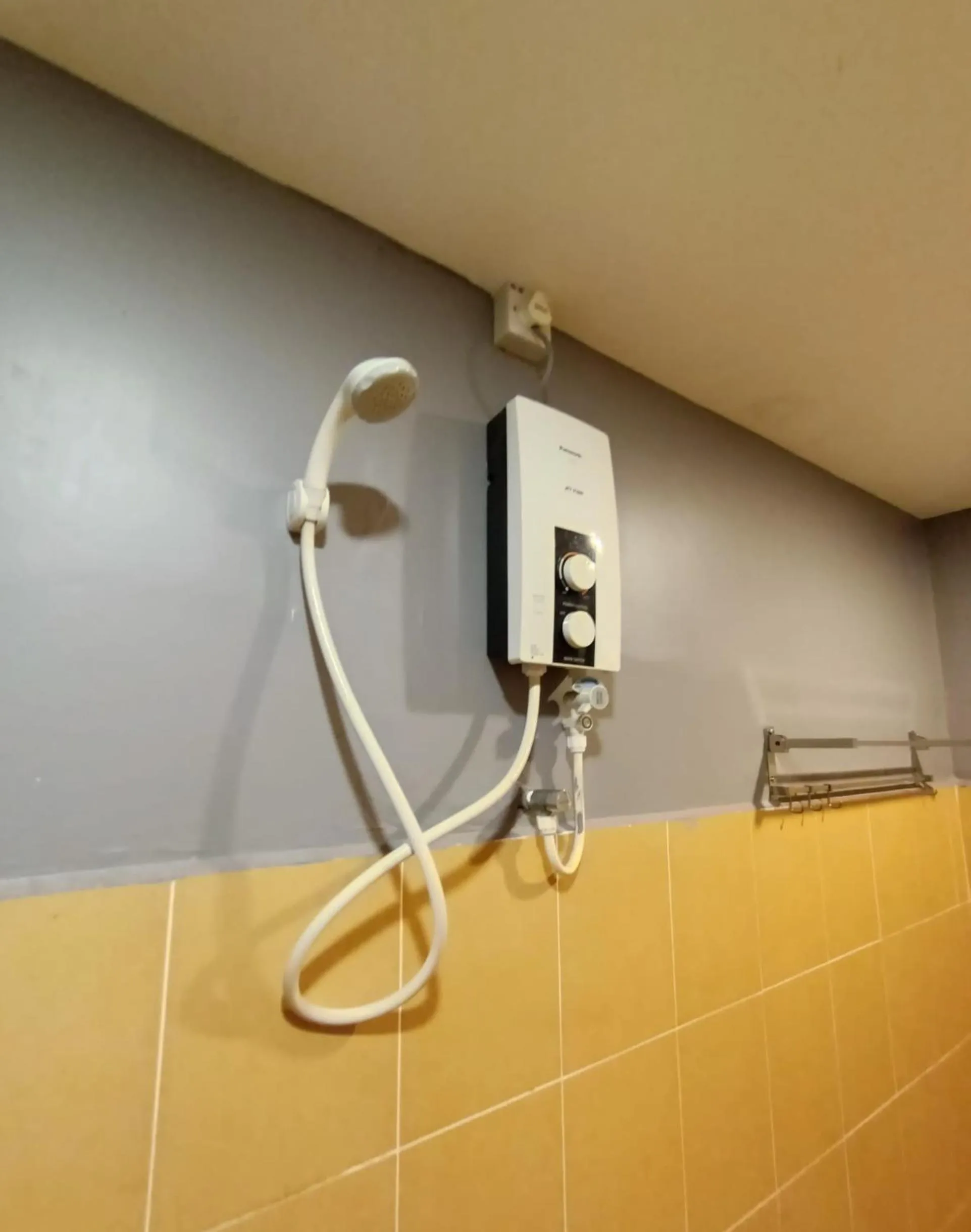 Shower in CK Hotel - Self Check In