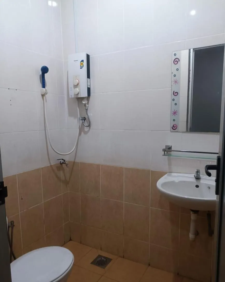 Bathroom in CK Hotel - Self Check In