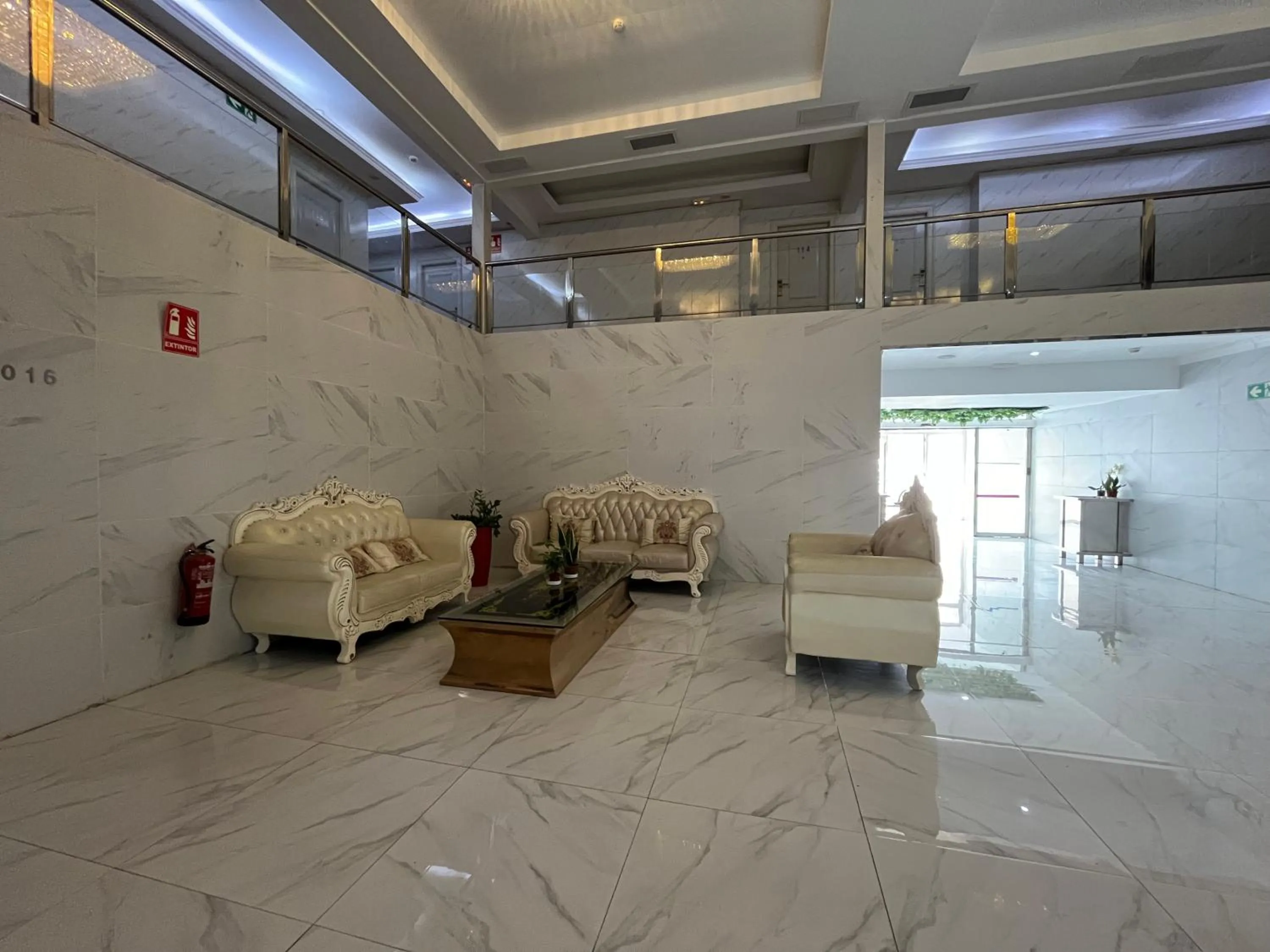 Living room in HOTEL AVIACIOn