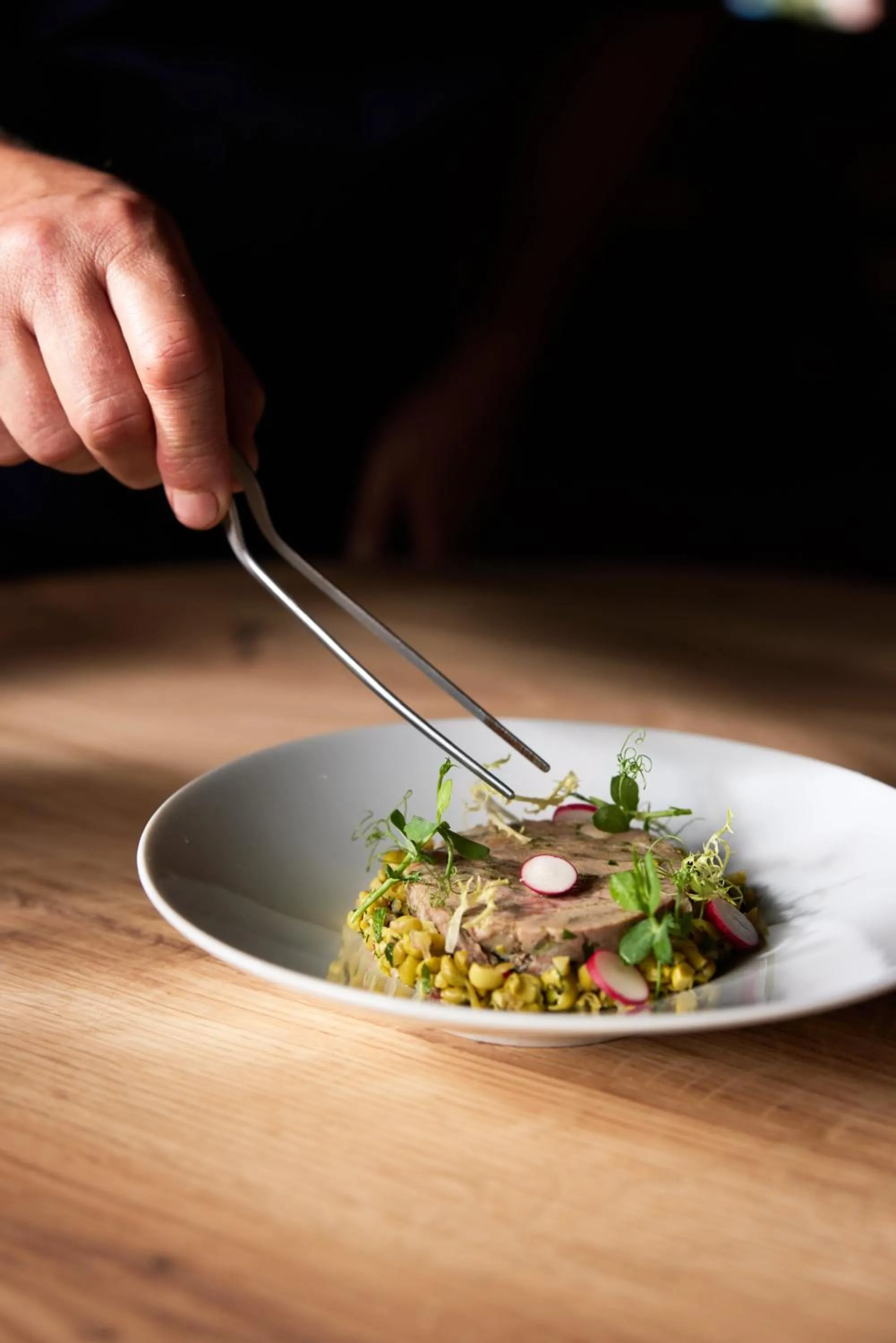 Restaurant/places to eat in Heavens Hotel