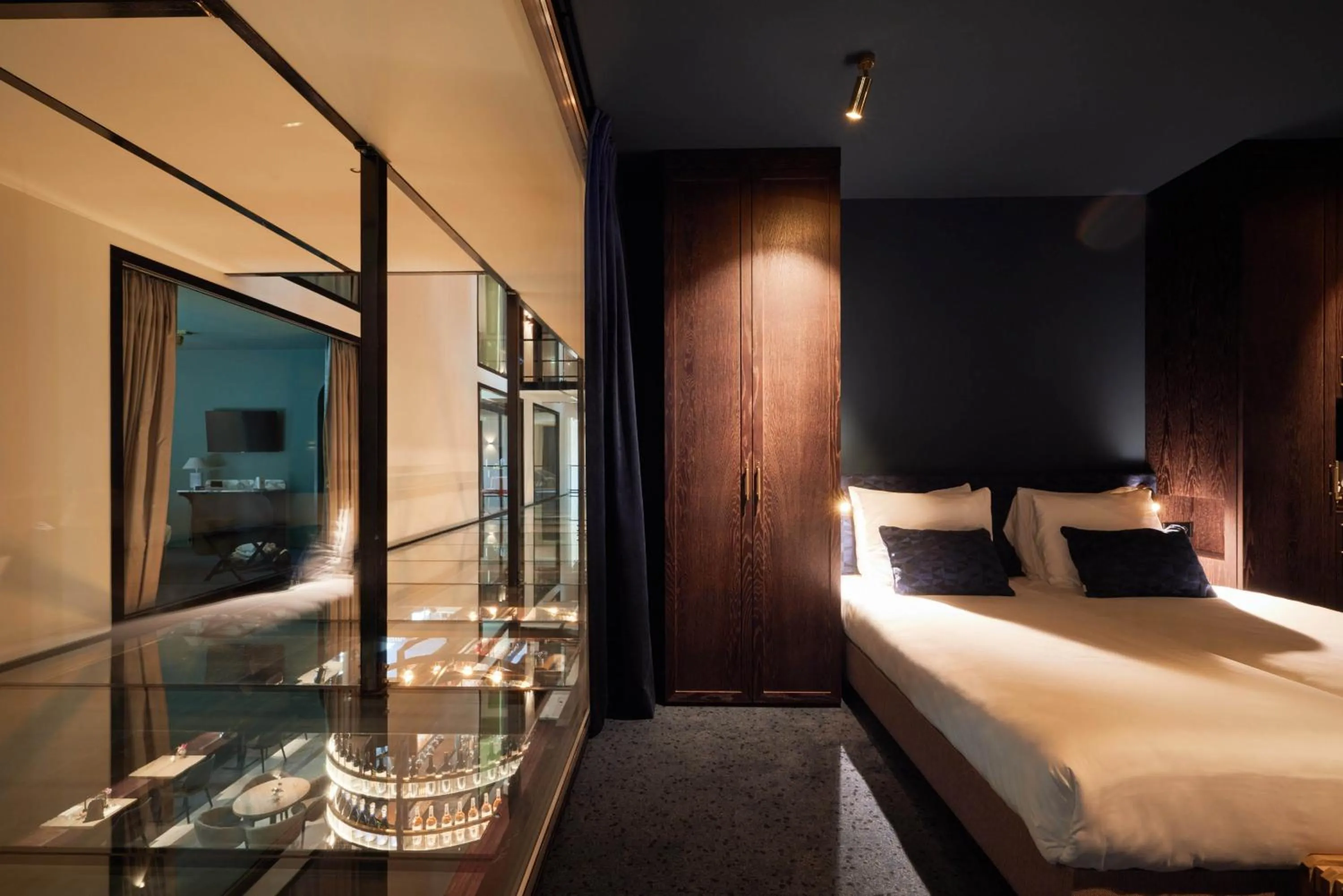 View (from property/room), Bed in Heavens Hotel