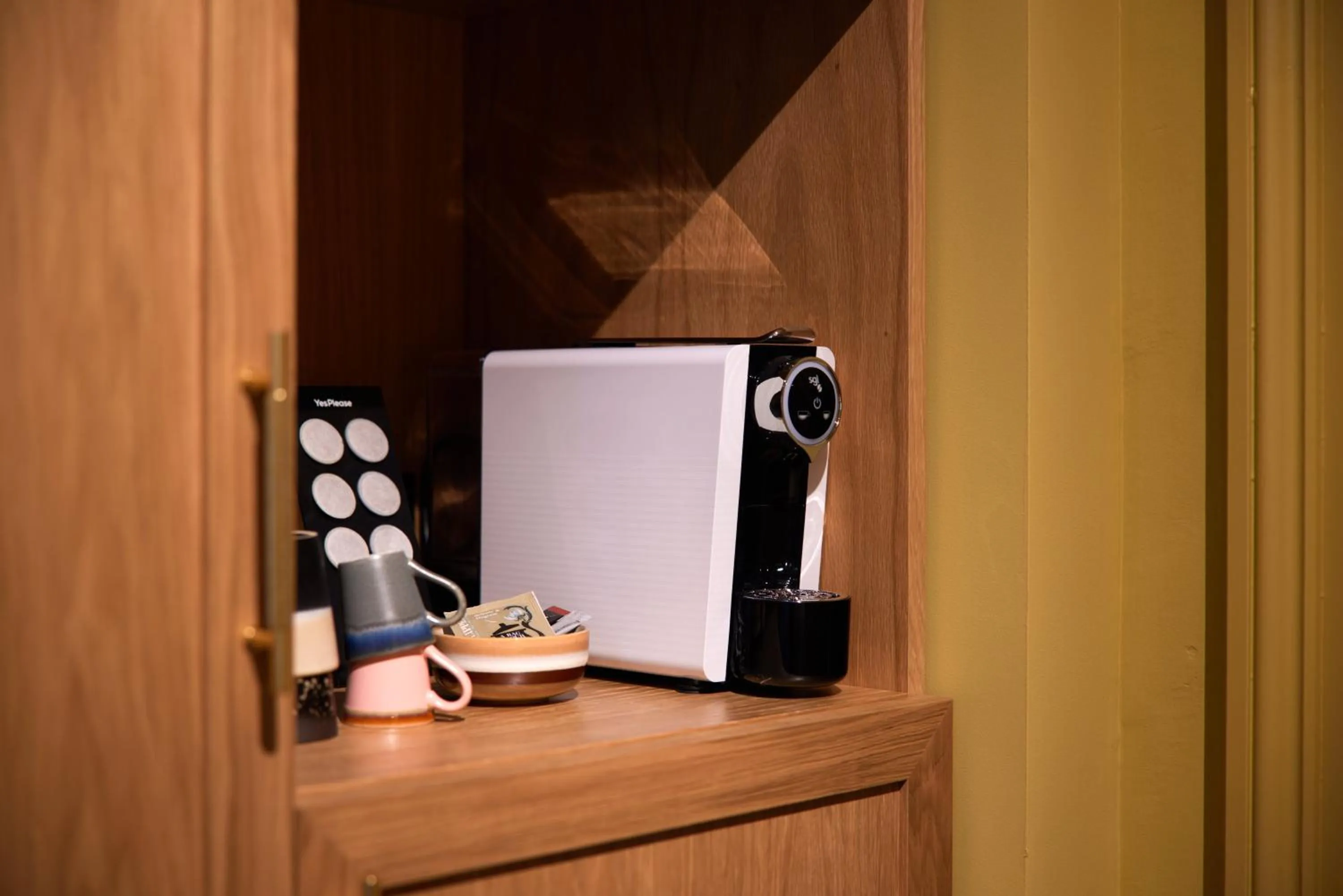 Coffee/tea facilities in Heavens Hotel