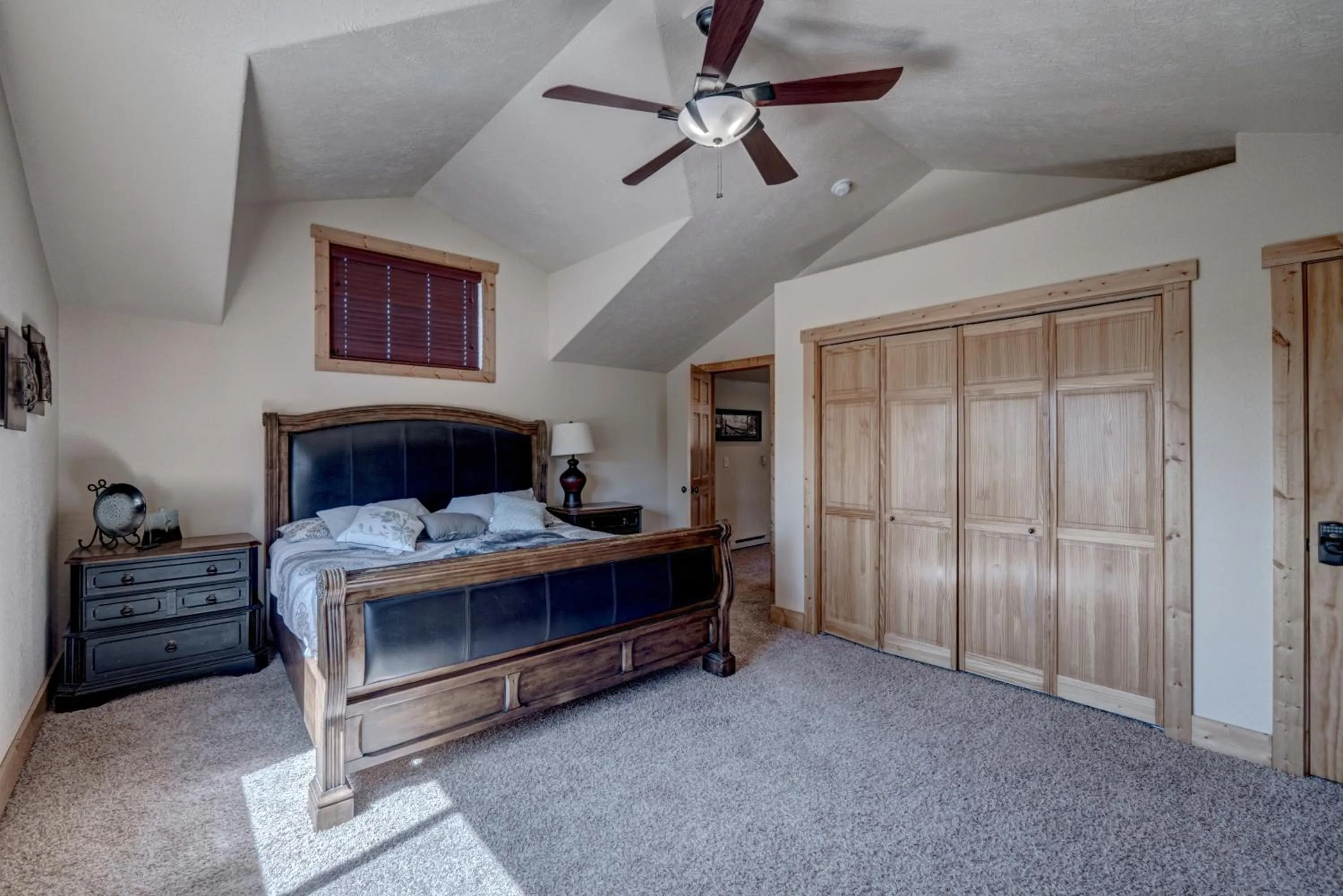 Bed in Avalanche Chalet At Terry Peak Ski Resort