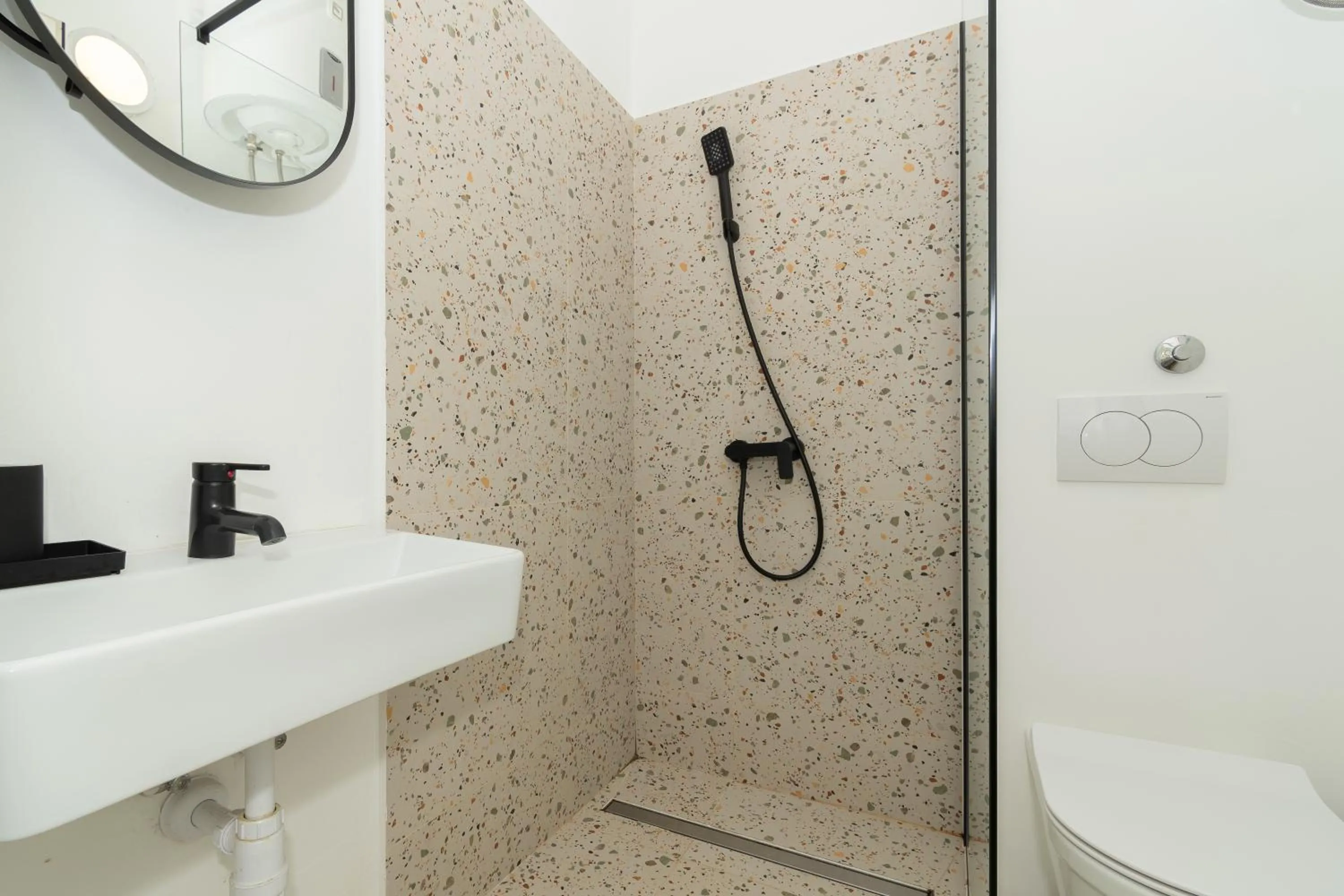 Bathroom in Rooms Gold