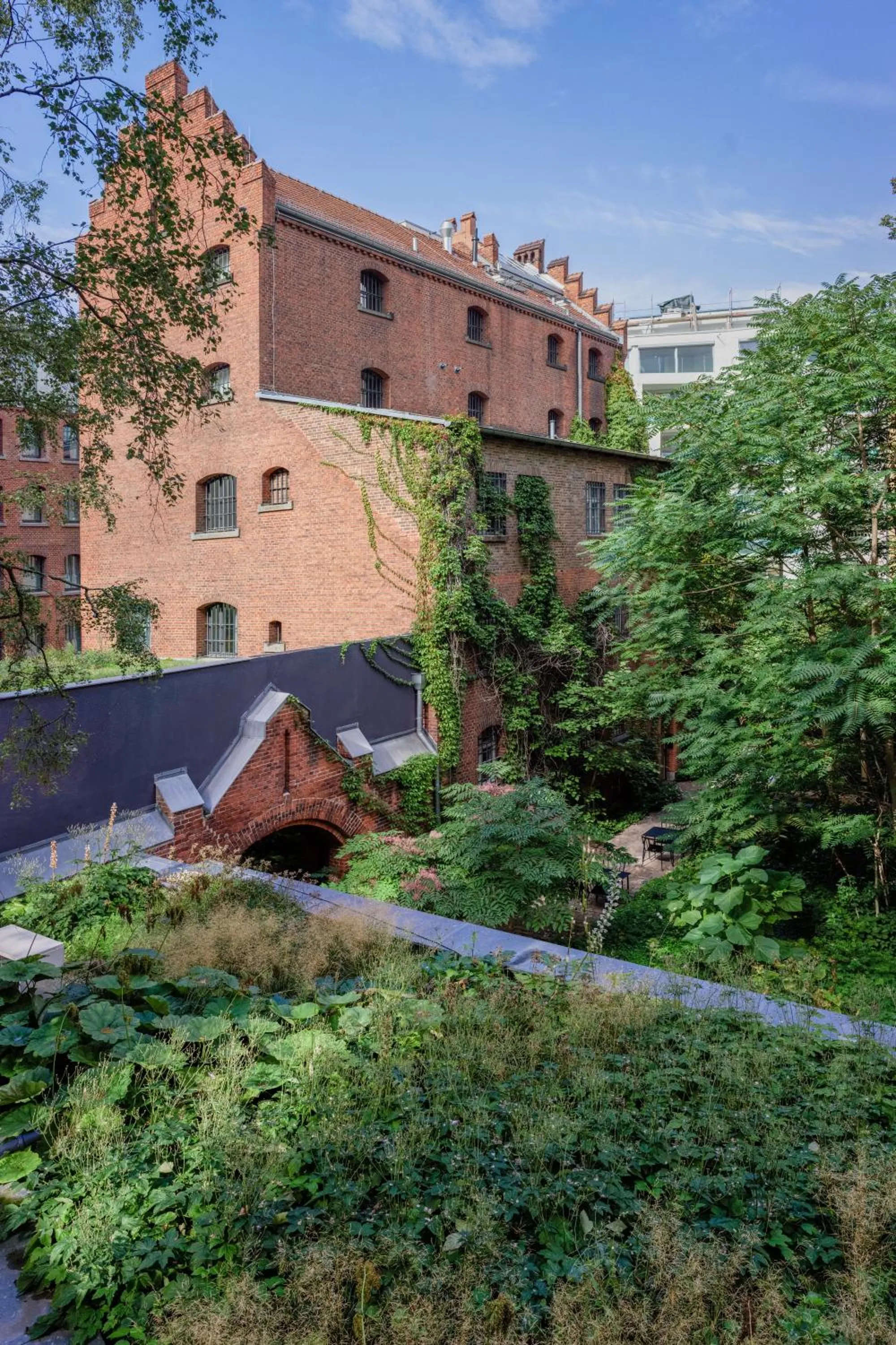 Property building in Wilmina Hotel