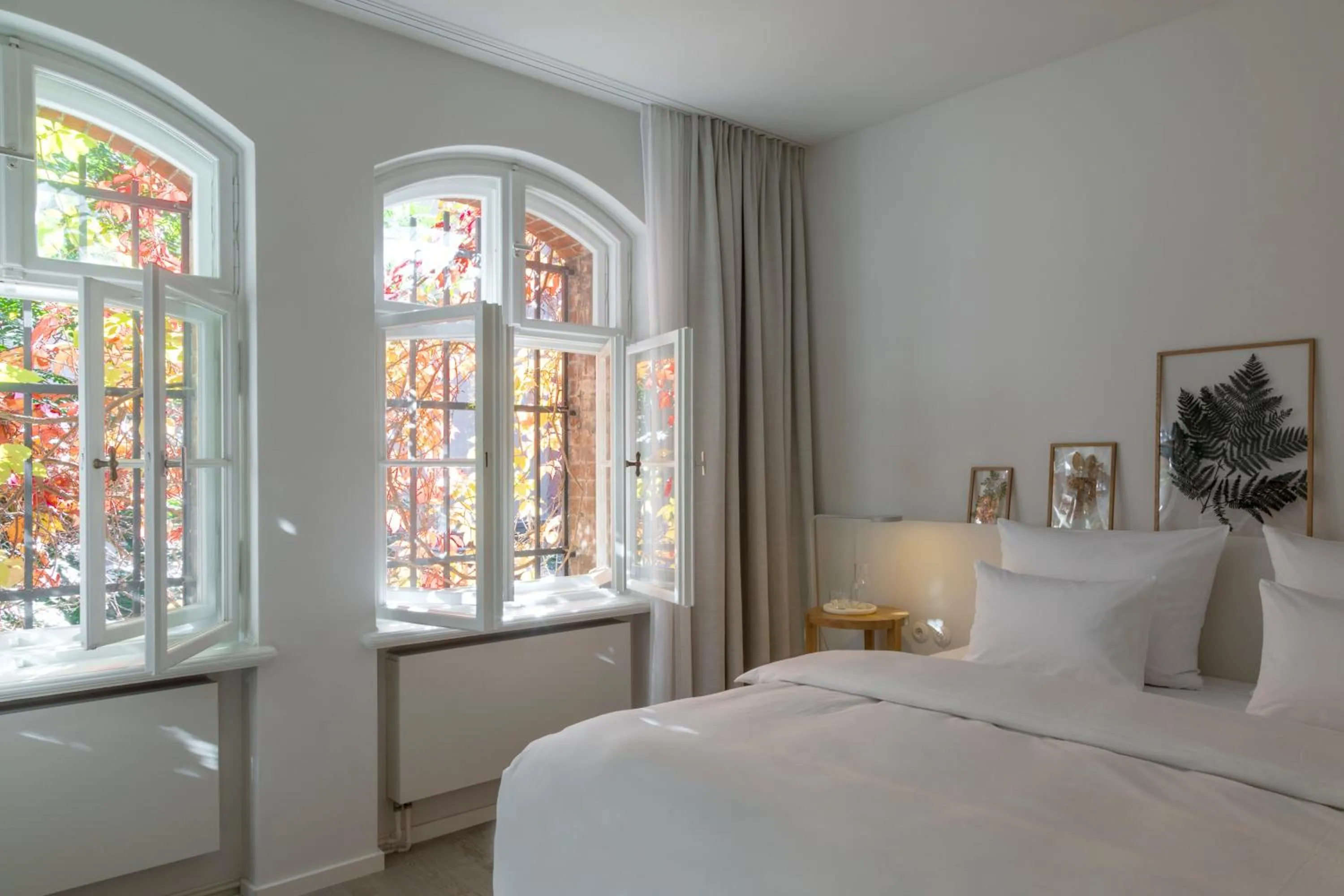 Photo of the whole room, Bed in Wilmina Hotel