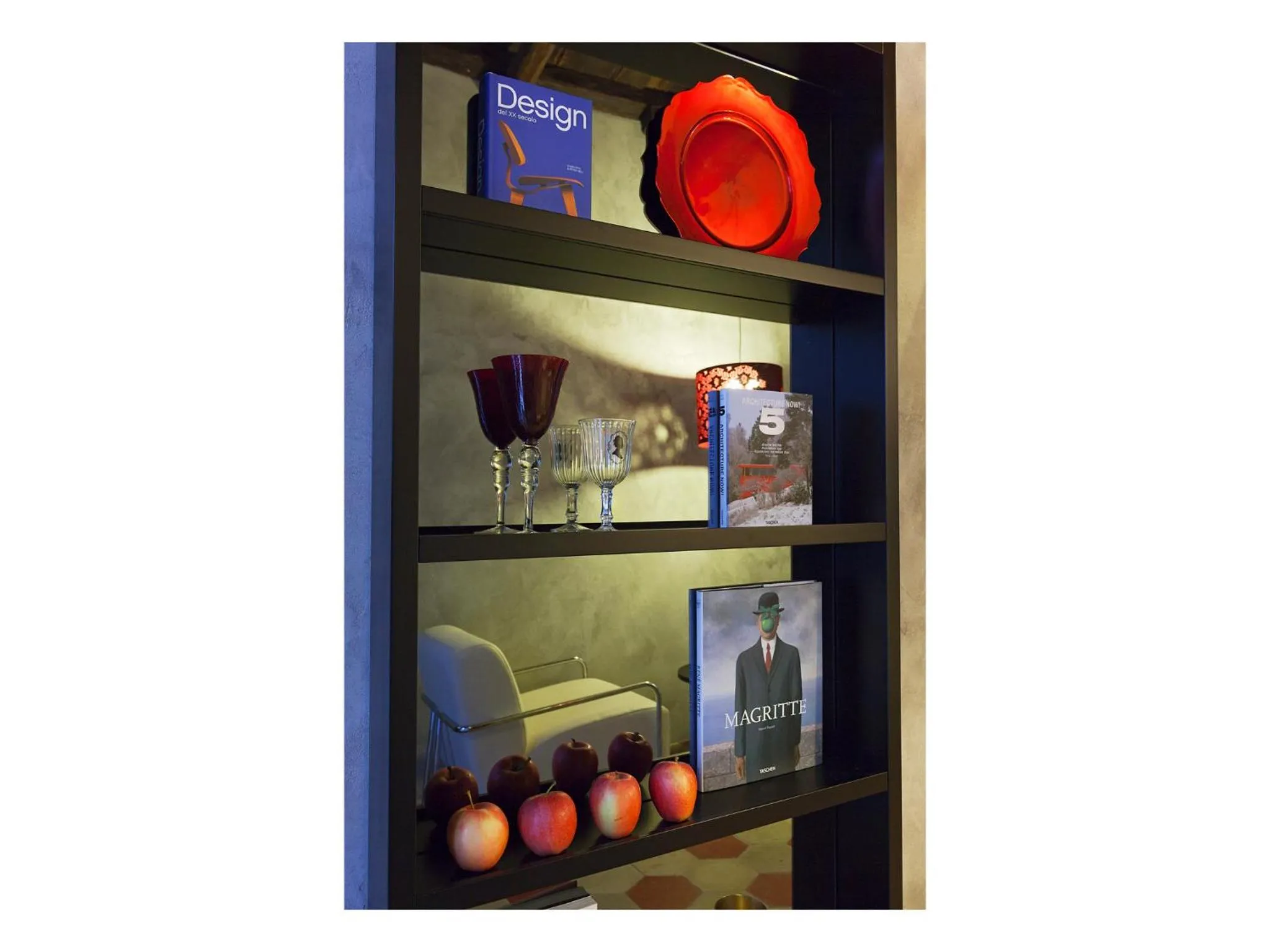 Decorative detail in Casa de' Coronari