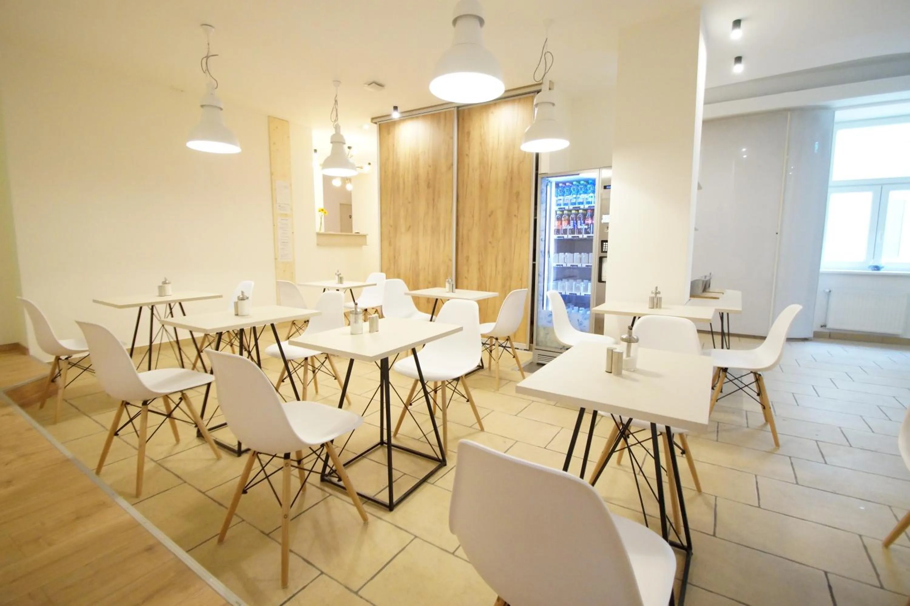 Lobby or reception in Dan In'n Out