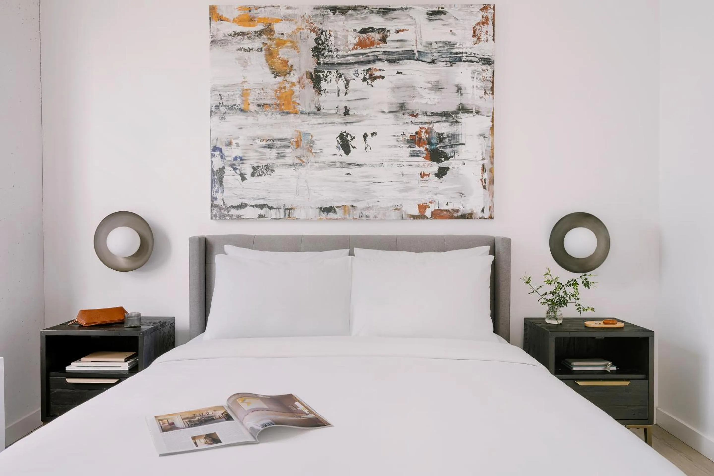 Bed in Sonder Court Square