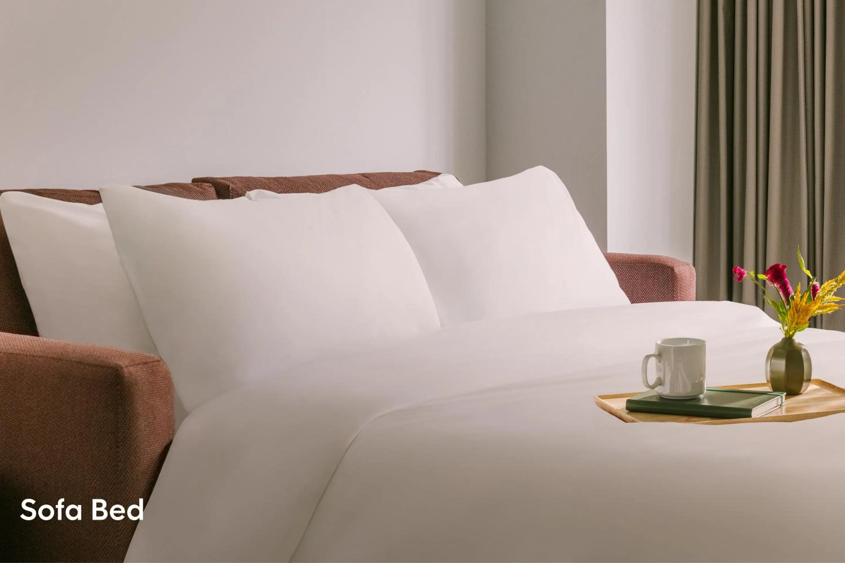 Bed in Sonder Court Square